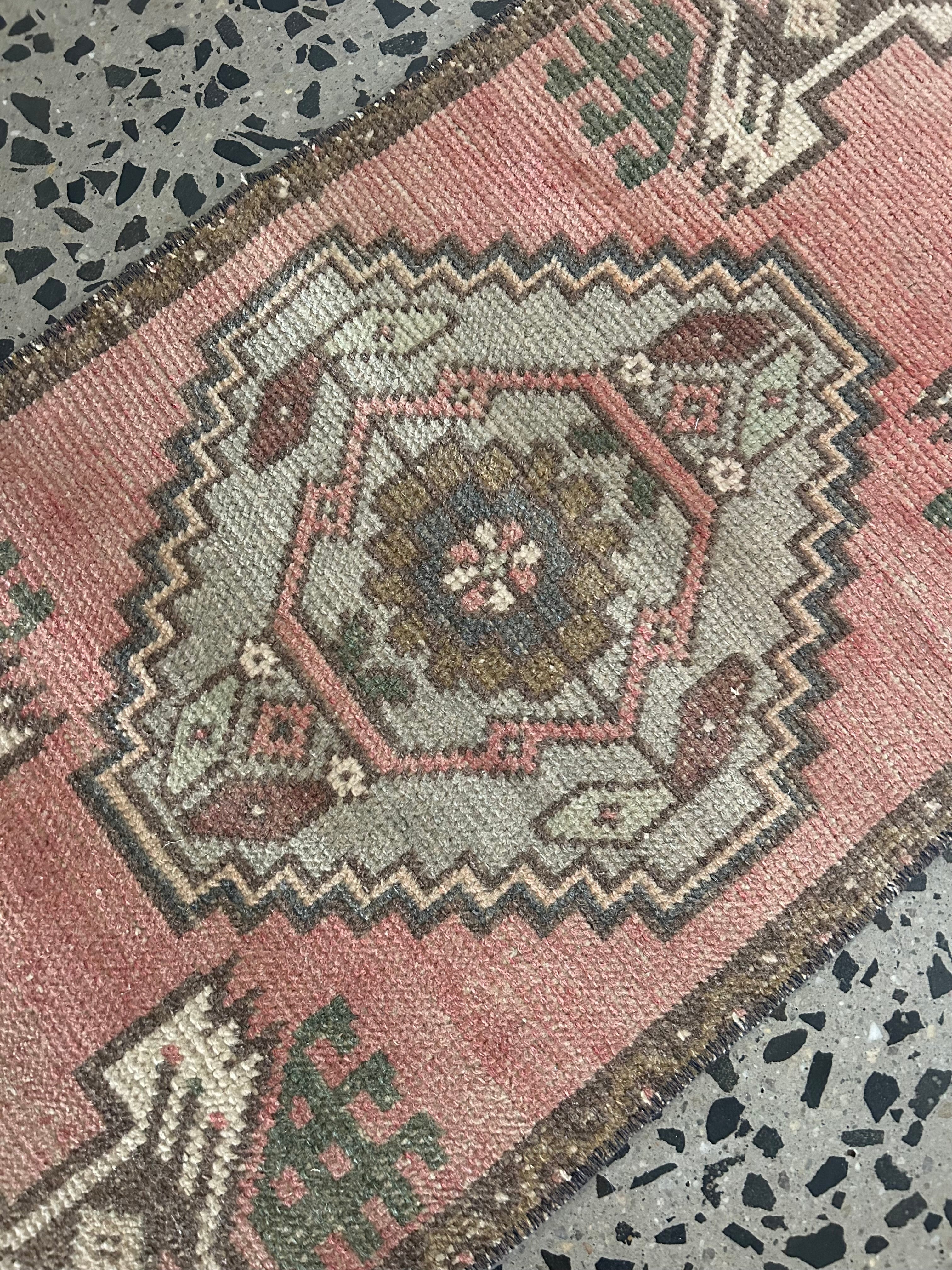 Mini Rug 7 - 47 x 96cm