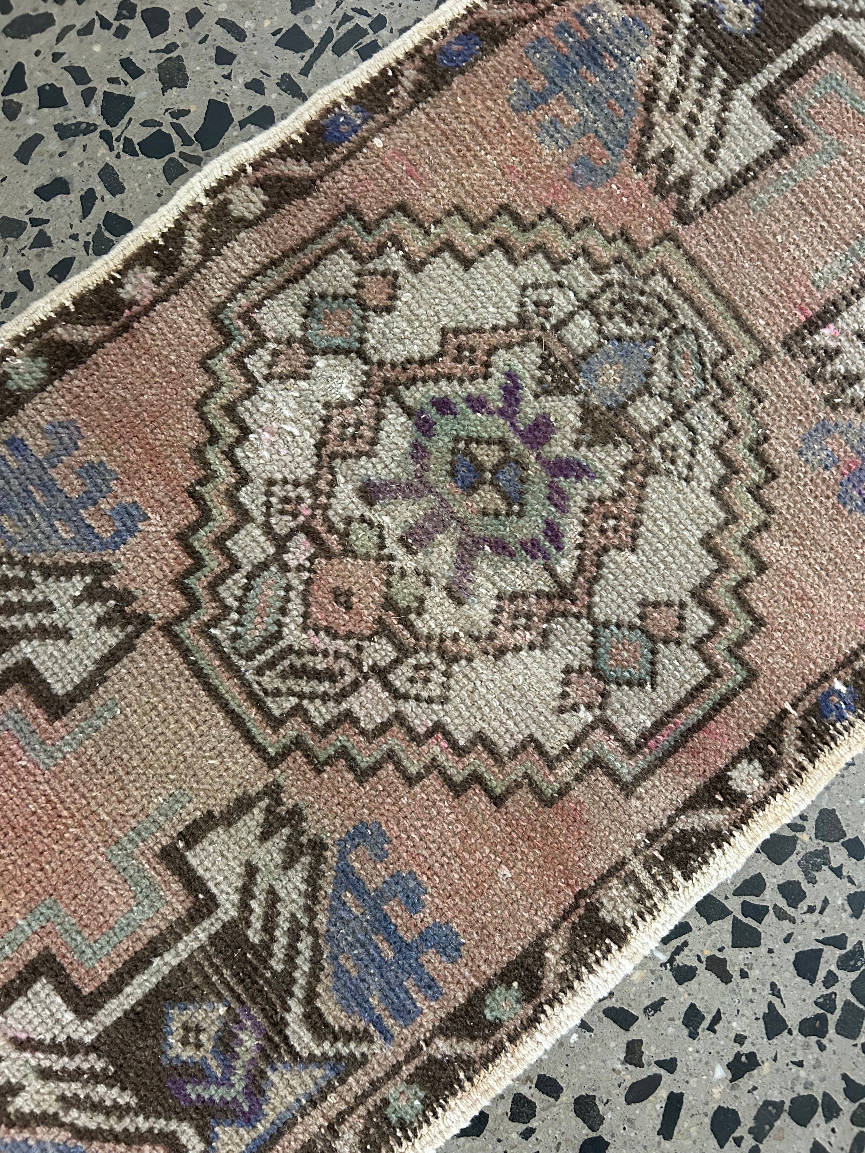 Mini Rug 4 - 48 x 92cm