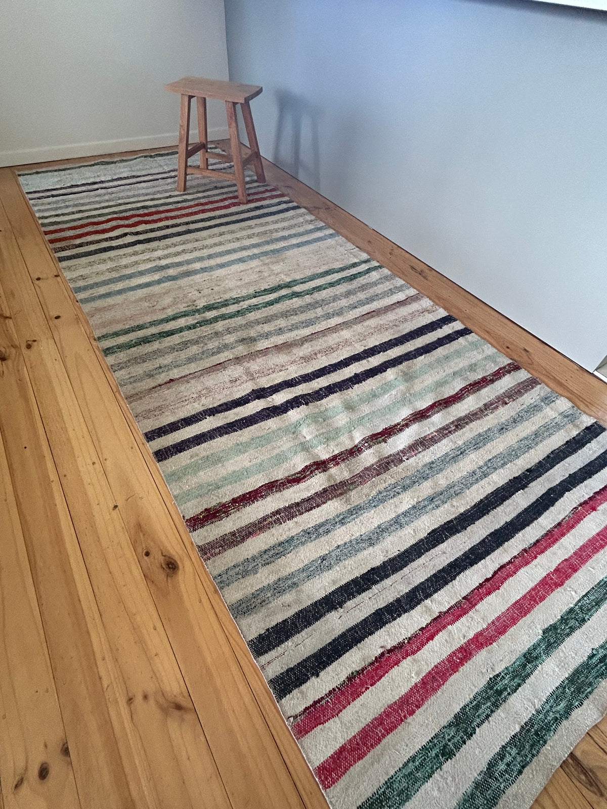 ‘Pip’ - 120 x 320cm