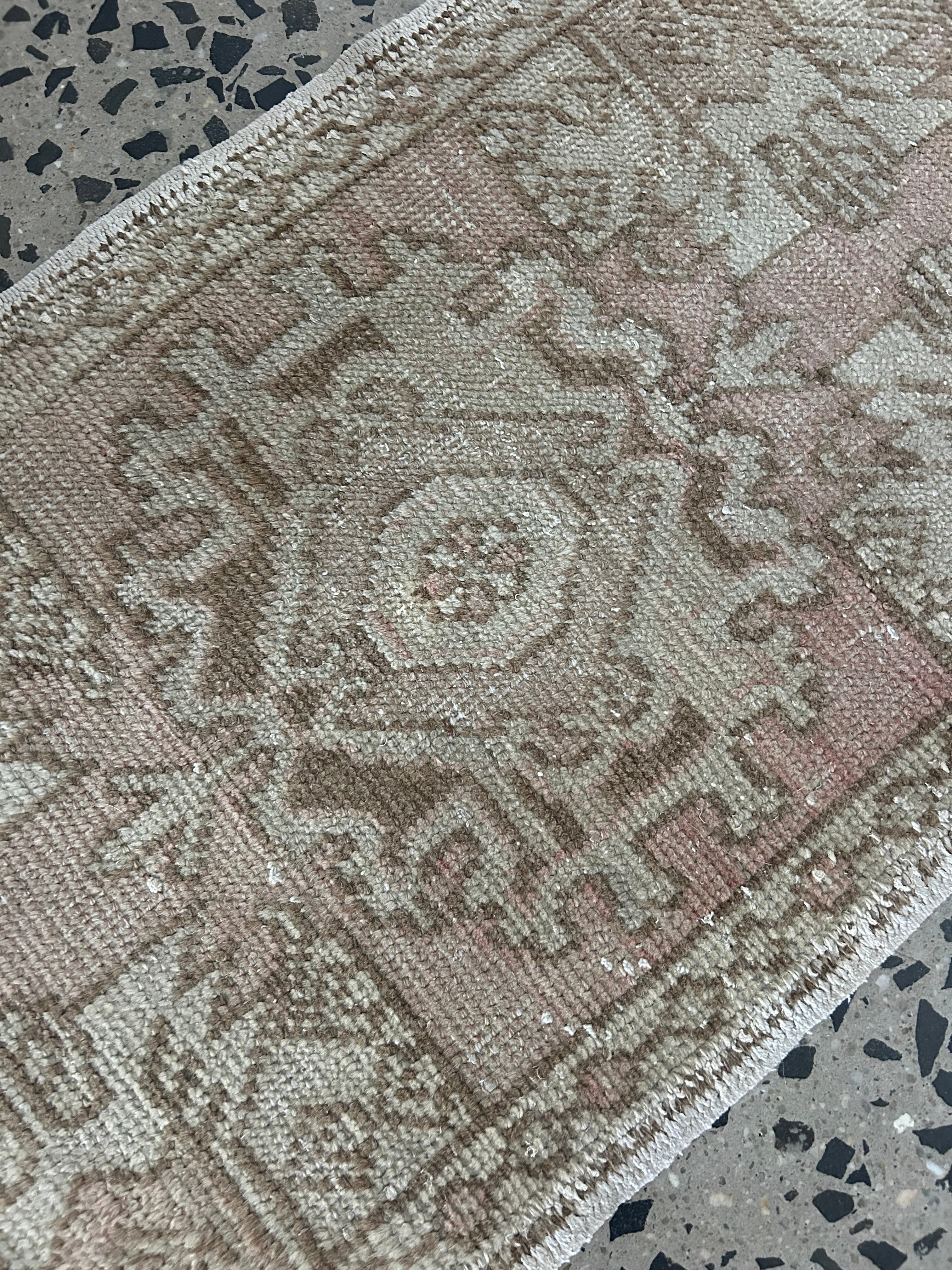 Mini Rug 6 - 45 x 75cm