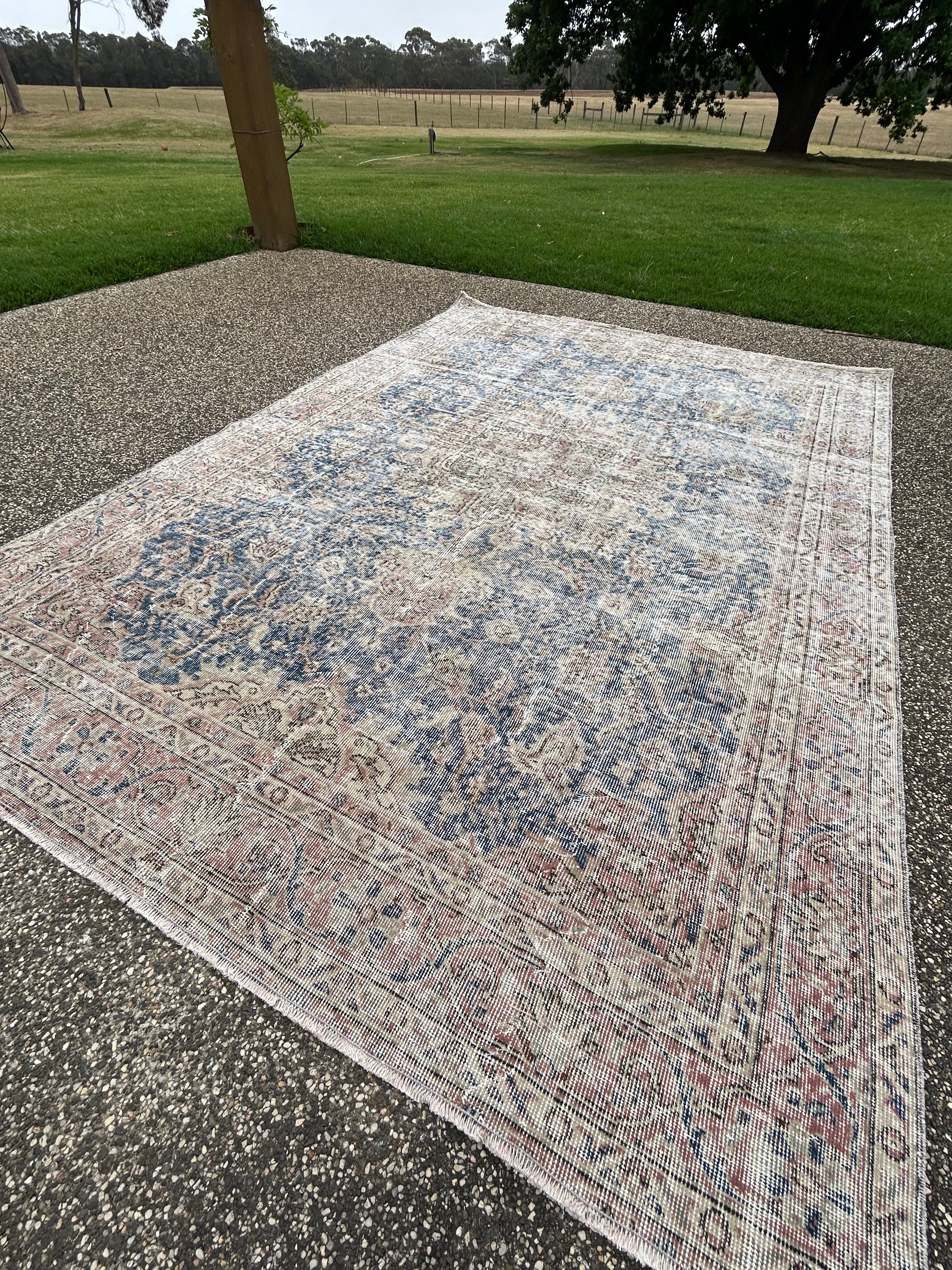 ‘Kirsten’ - 200 x 283cm