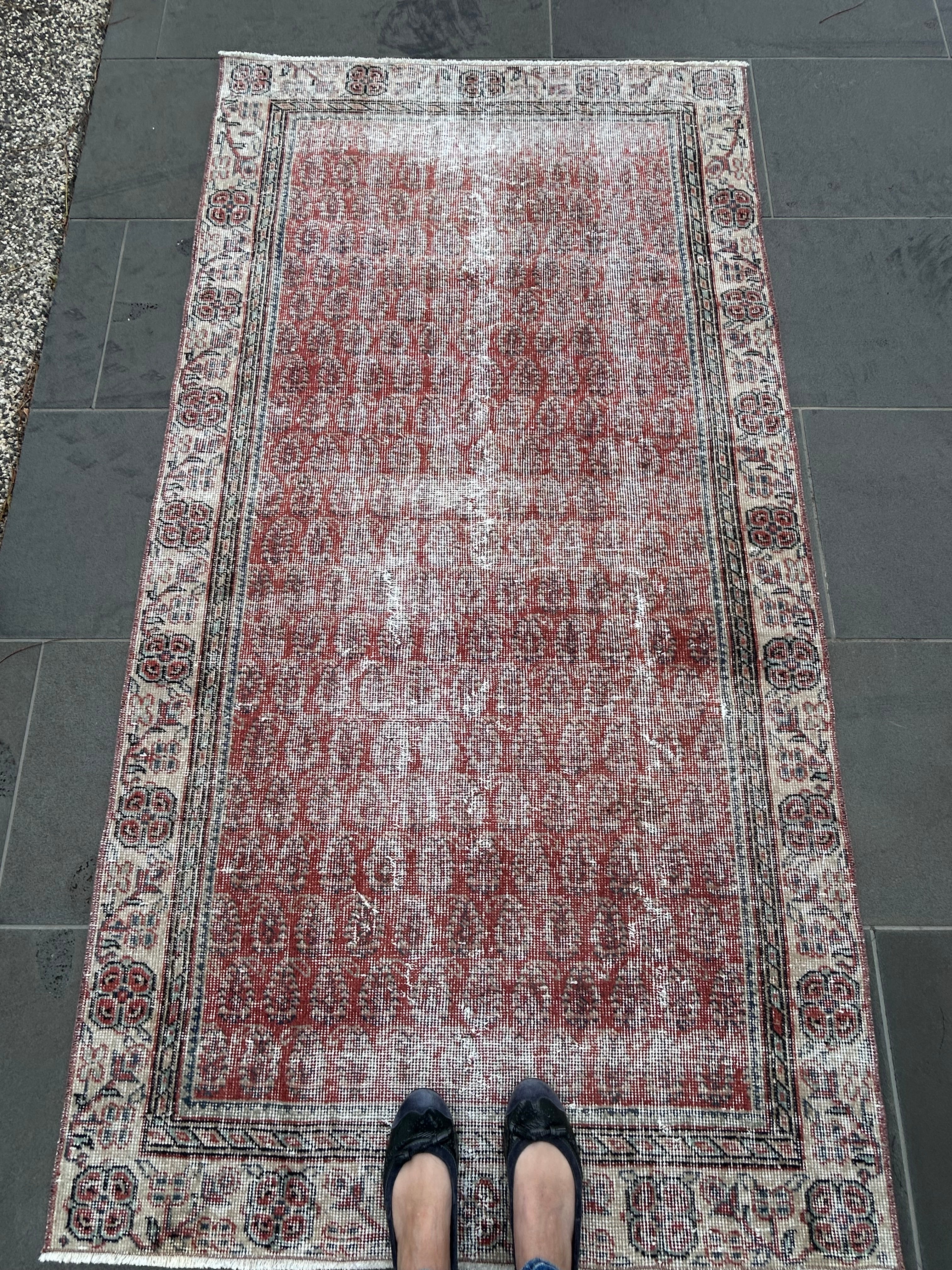 ‘Ruby’ - 104 x 200cm