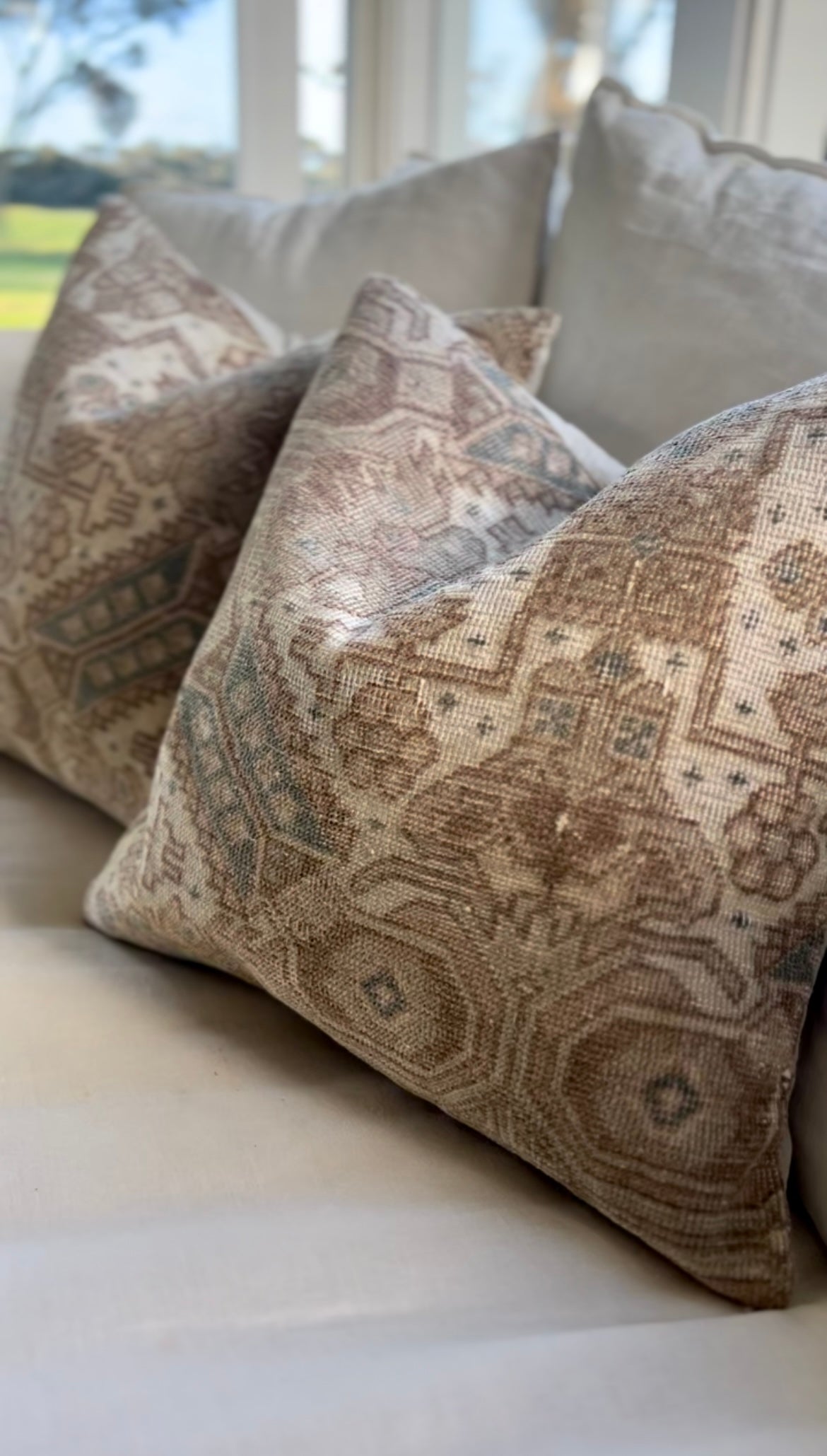 Pair of vintage cushions - blue and beige 40 x 40cm