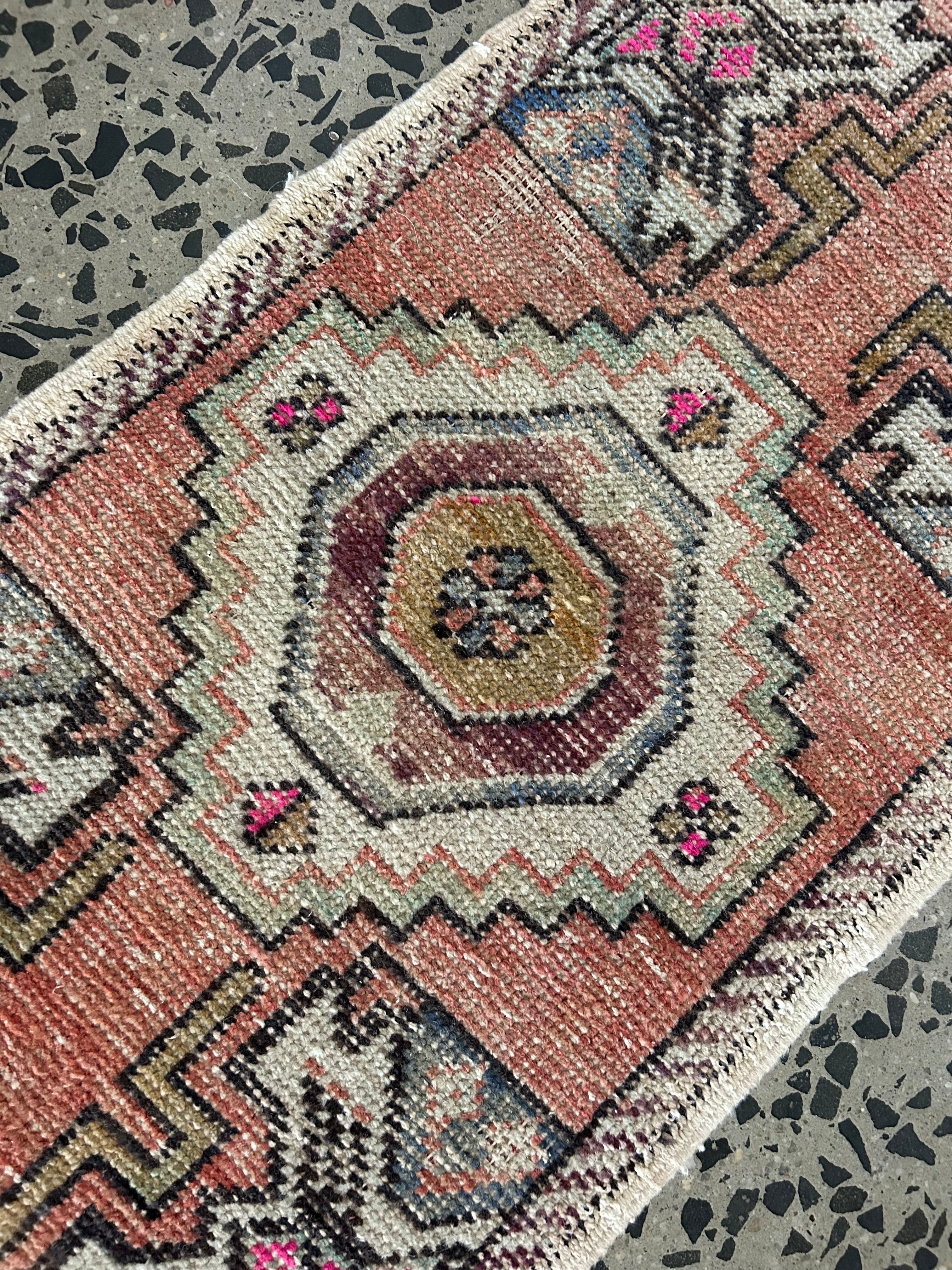 Mini Rug 2 - 49 x 90cm