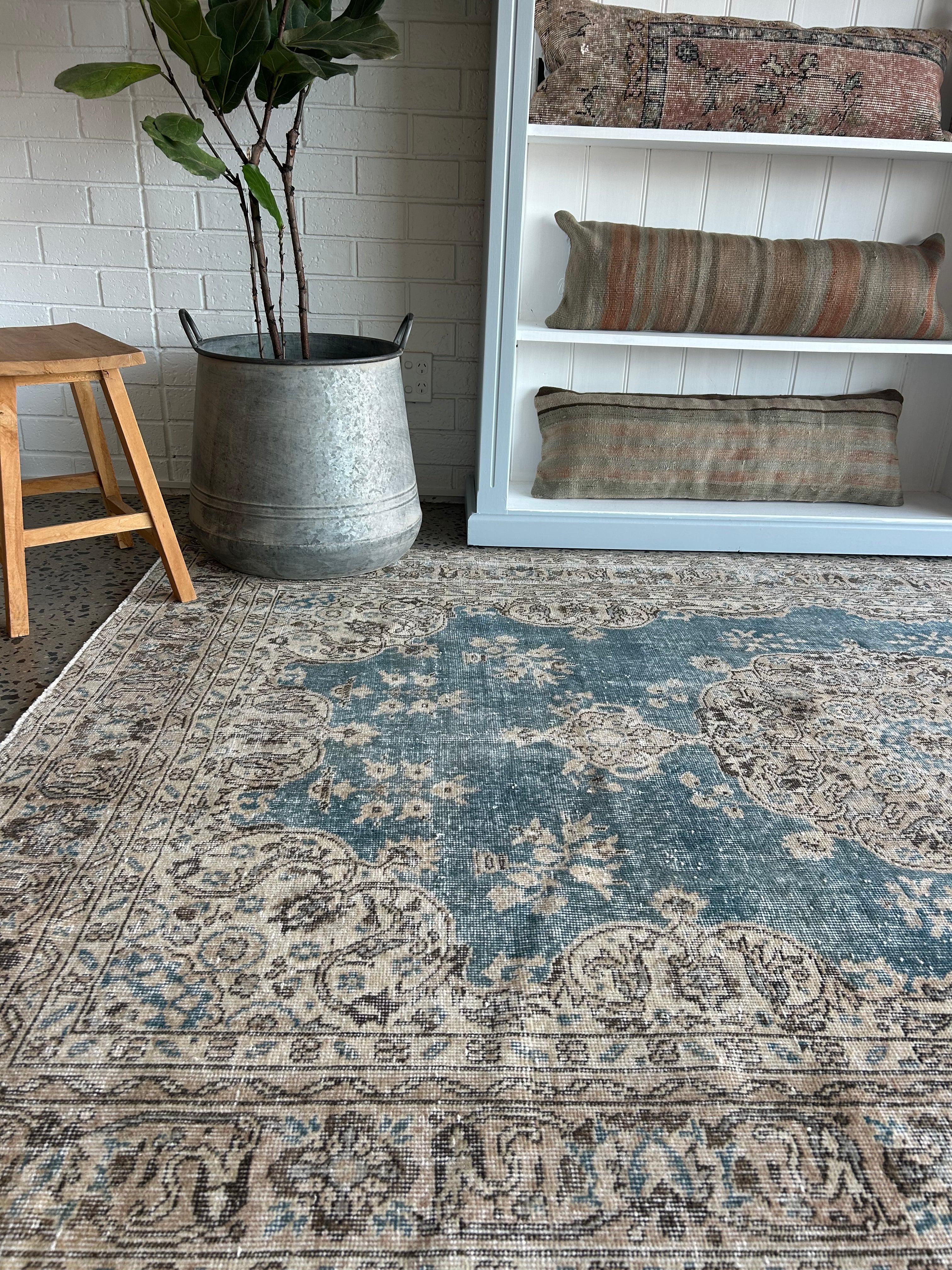 ‘Ellen’ - 165 x 259cm