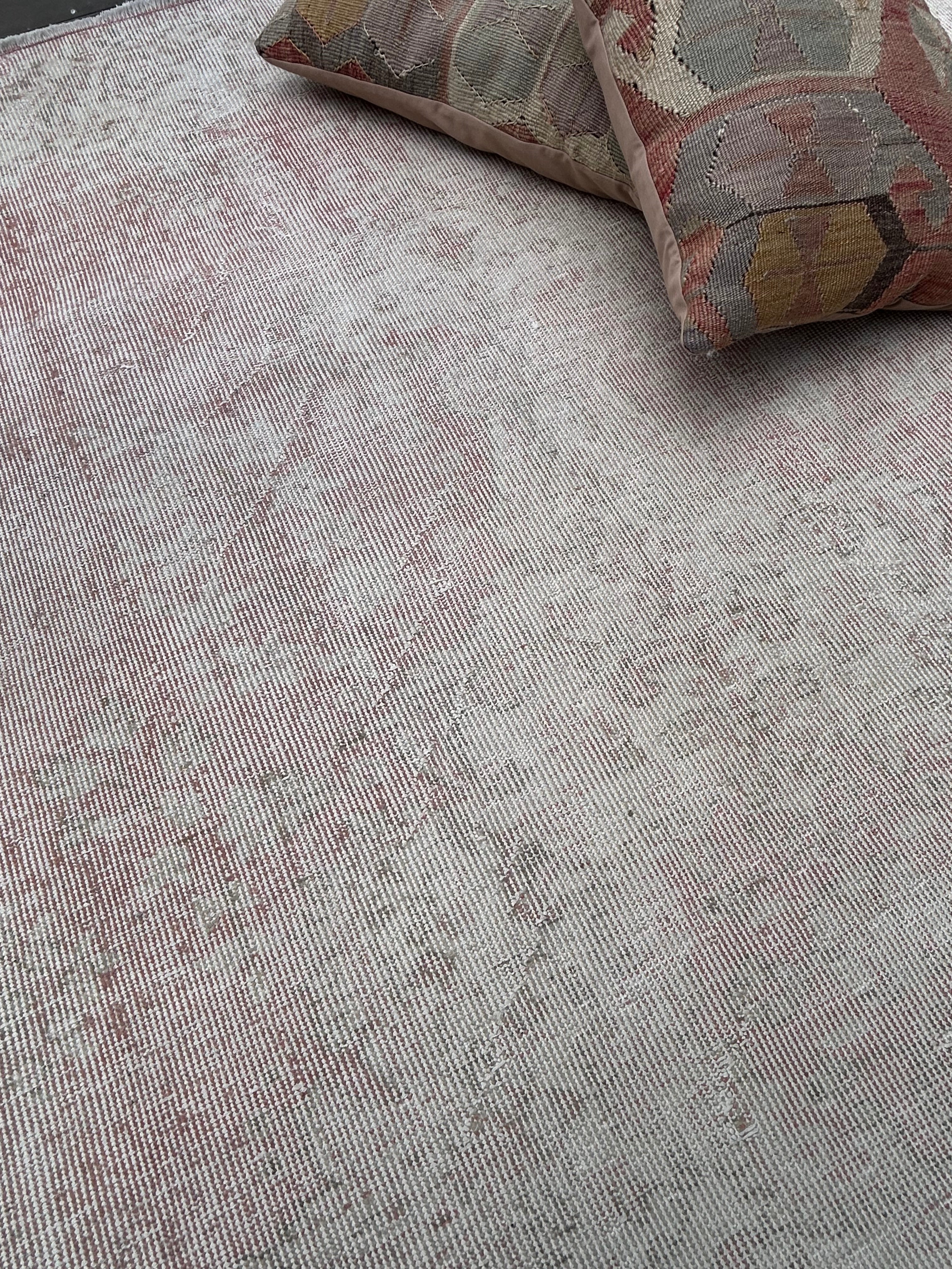 ‘Olivia’ - 167 x 255cm