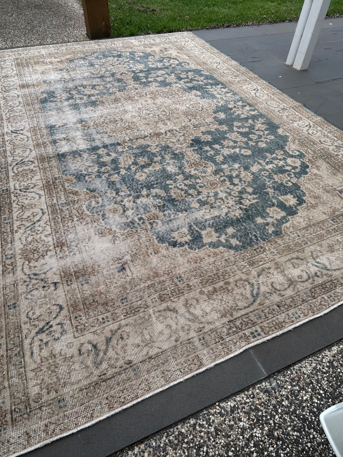 ‘Belle’ - 200 x 308cm