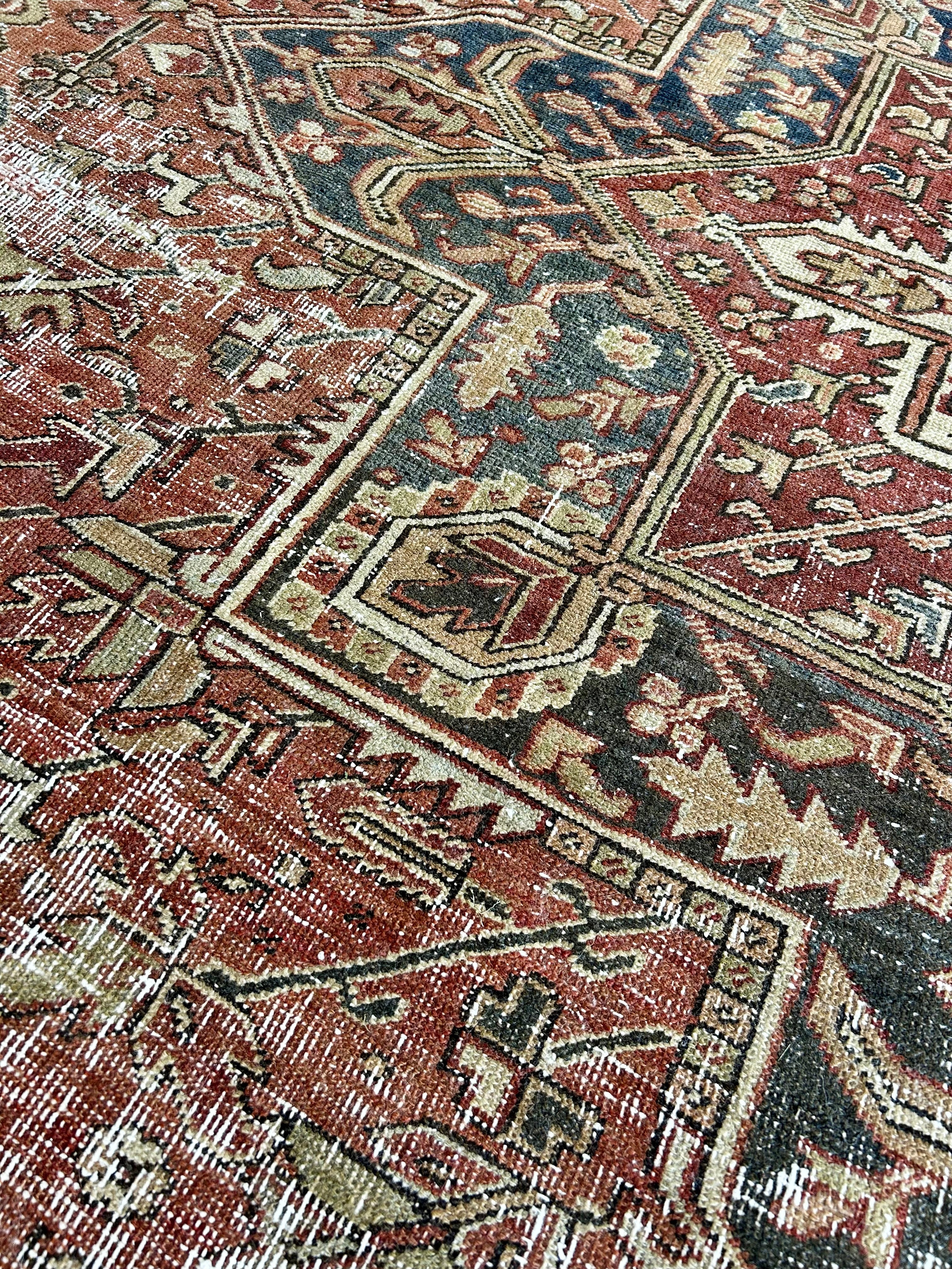 ‘Victoria’ - 275 x 355cm