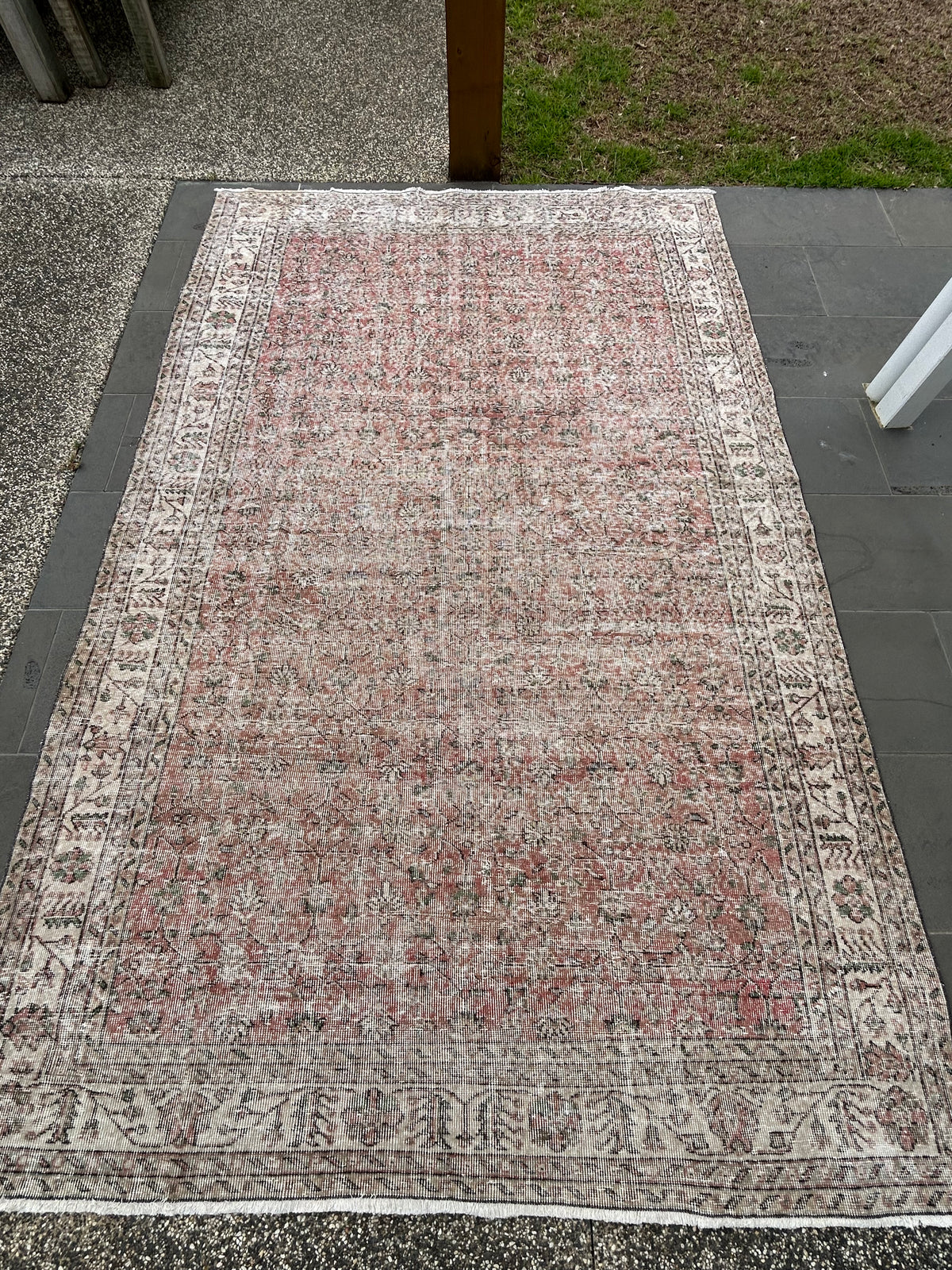 'Colette' - 212 x 326cm