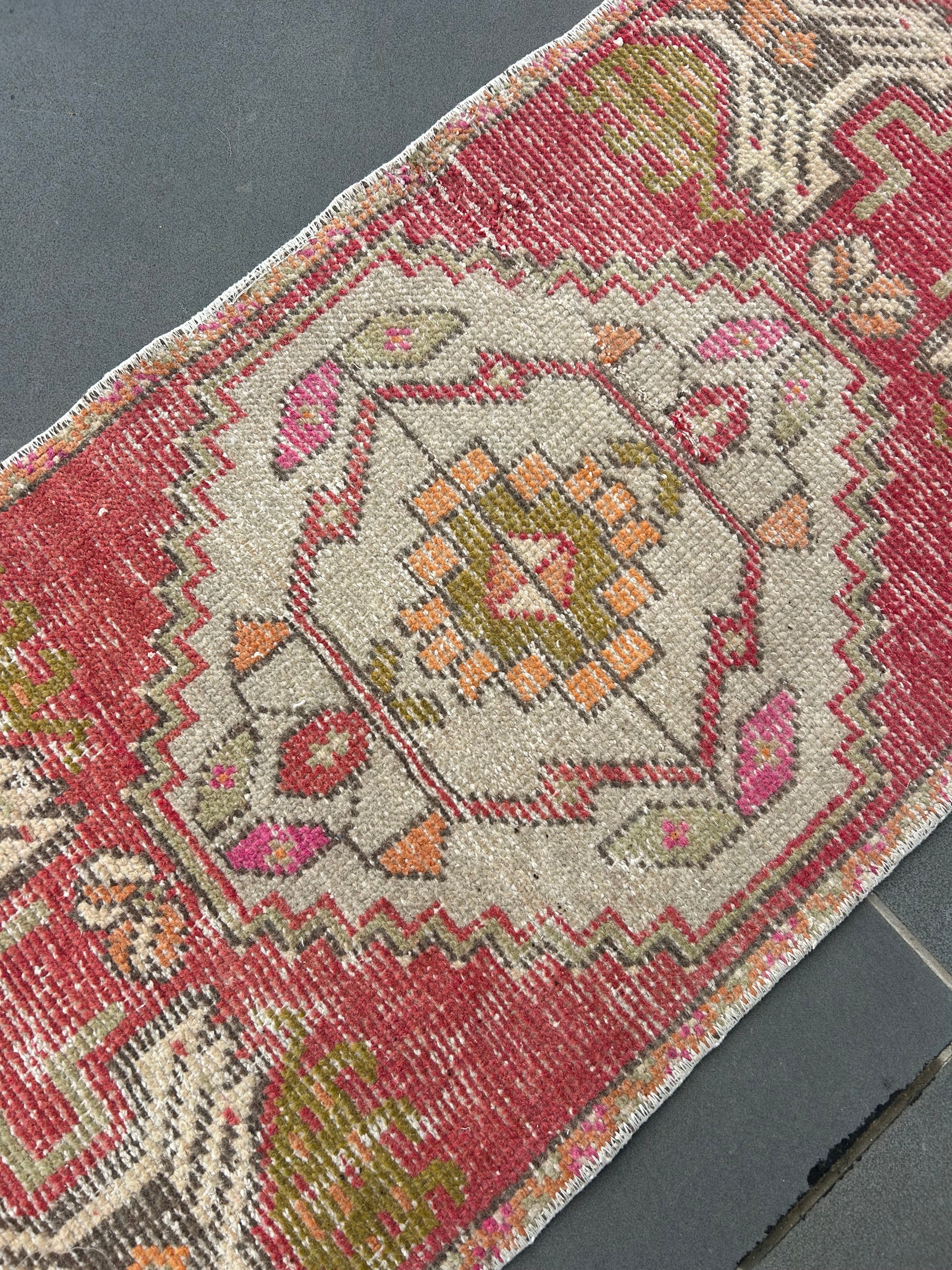 Mini rug 11 - 50 x 97cm