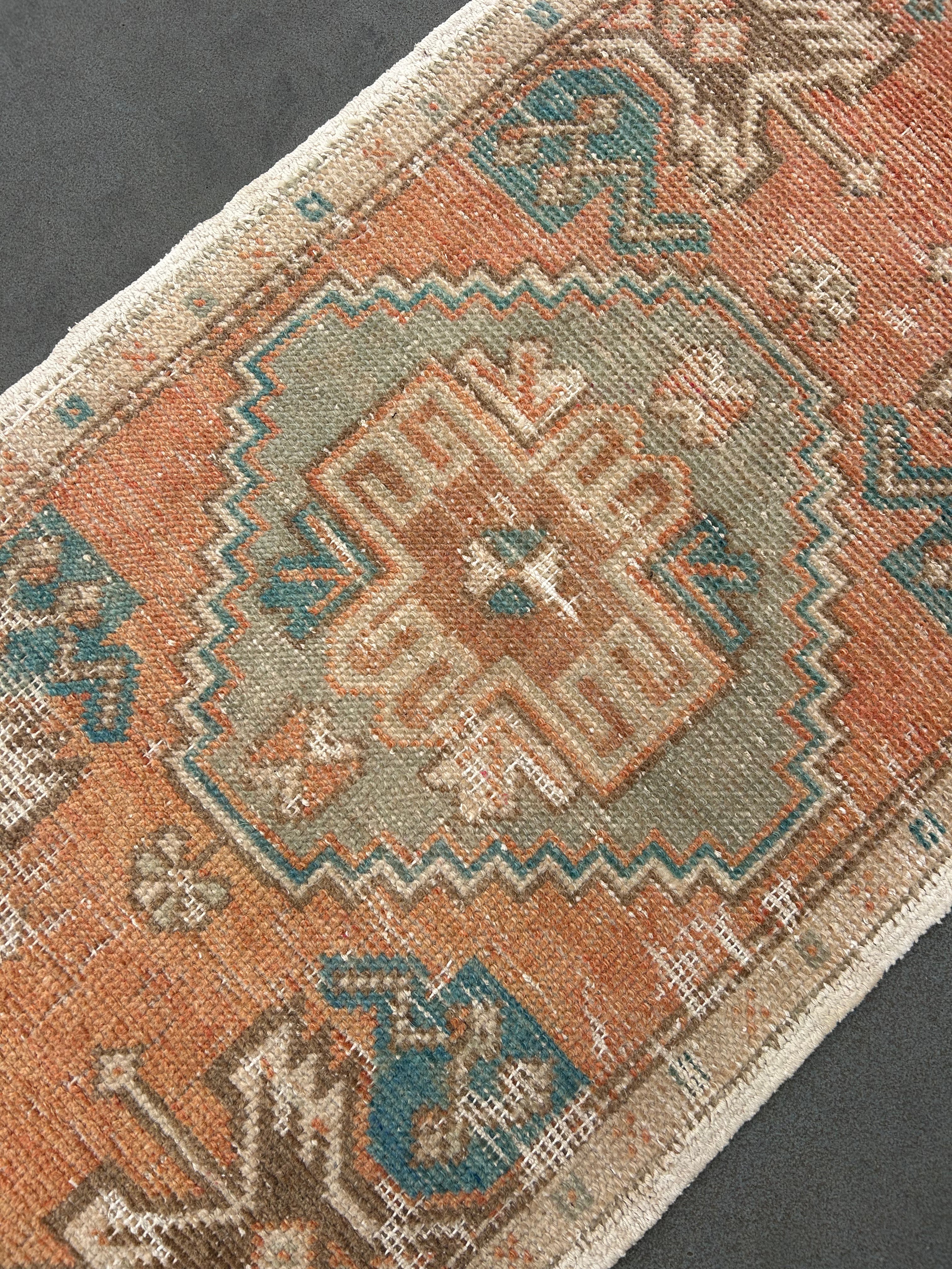 Mini rug 8 - 49 x 83cm