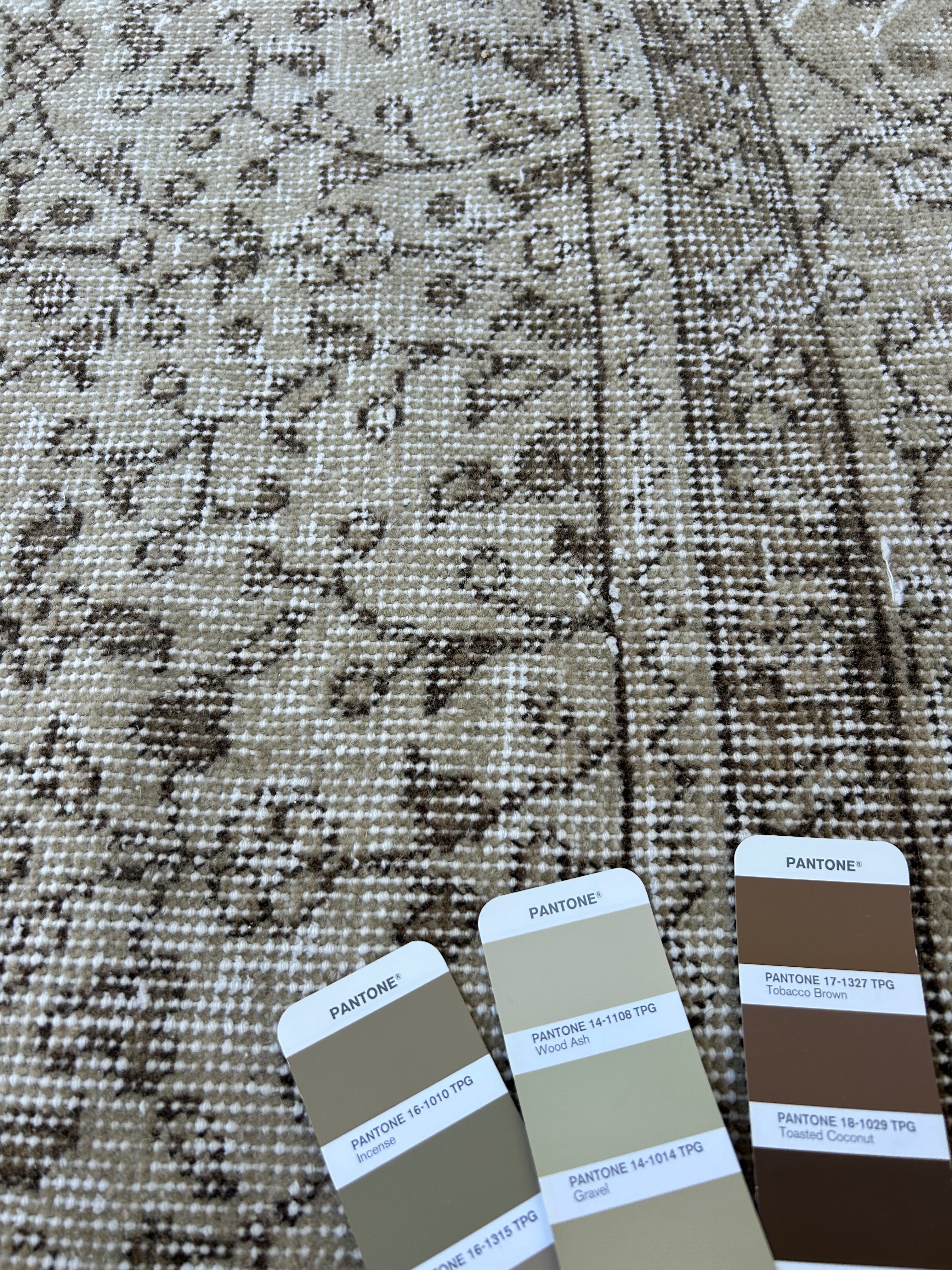 'Violet' - 209 x 317cm