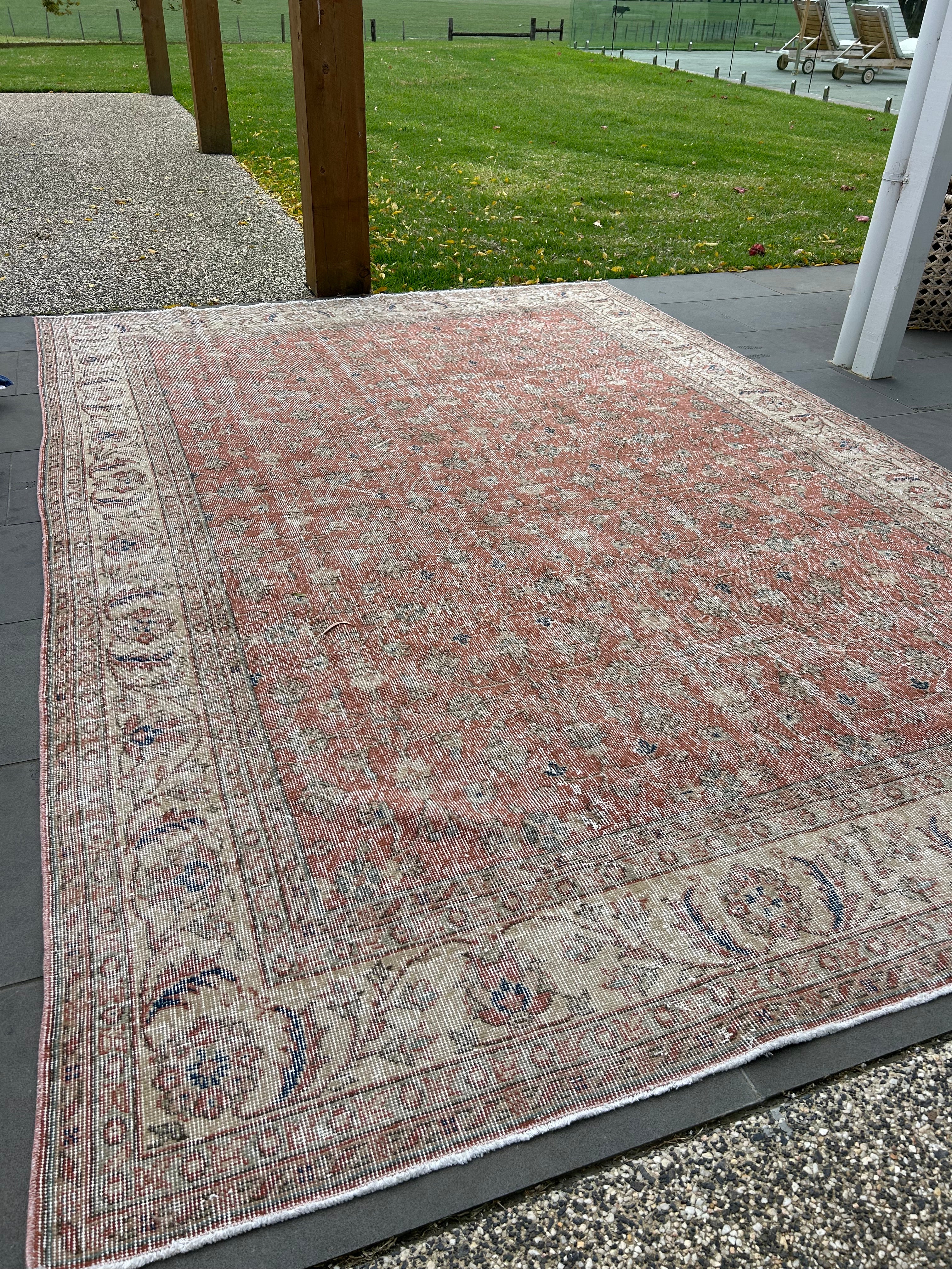 'Blythe' - 215 x 313cm