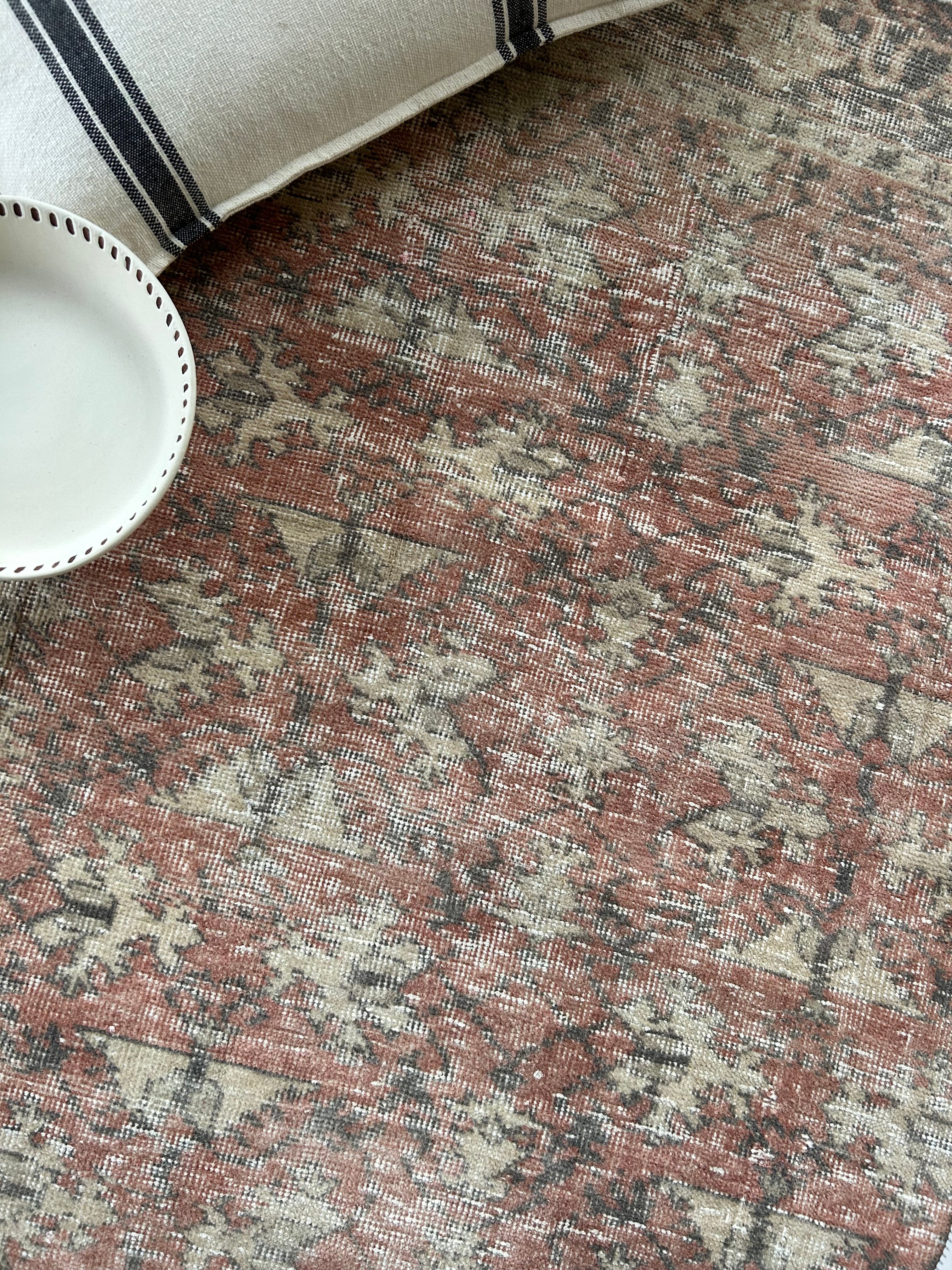 'Claire' - 119 x 191cm