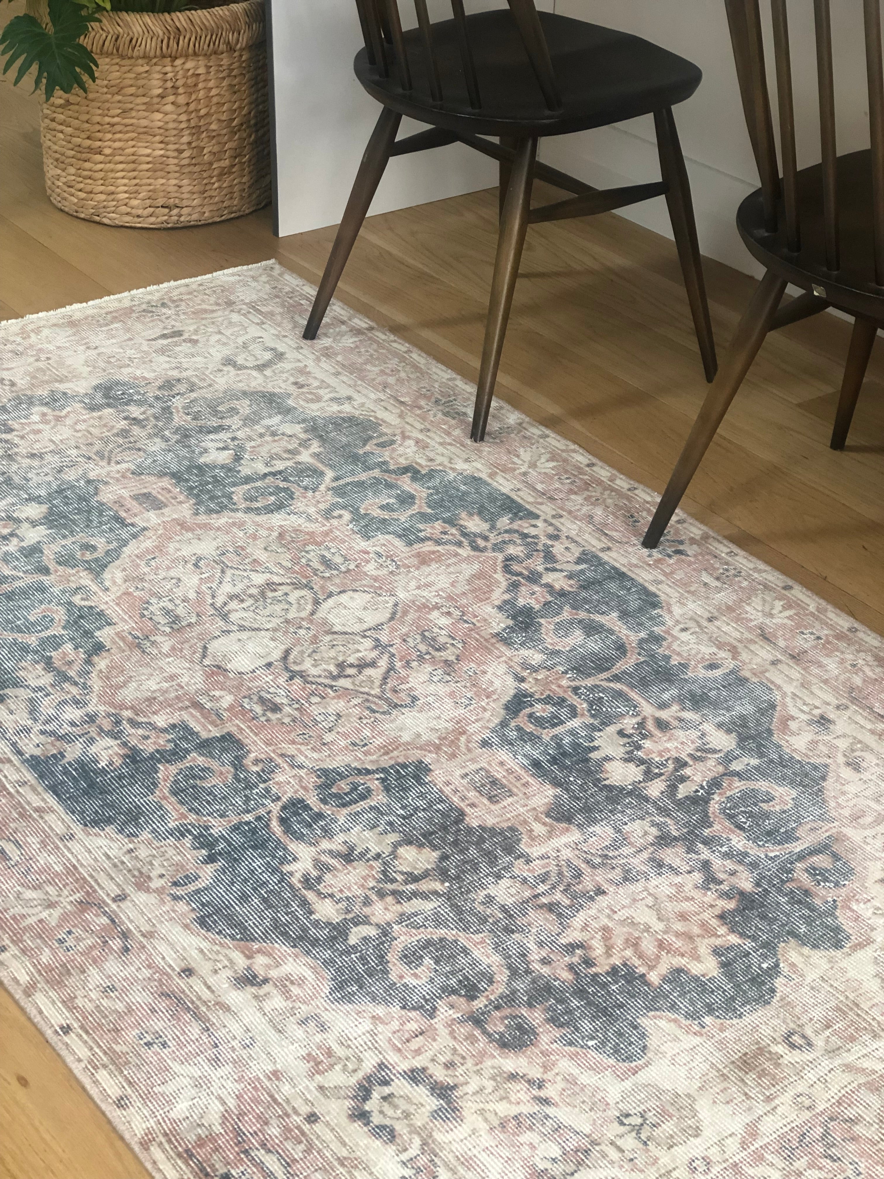 ‘Winnie’ - 104 x 190cm