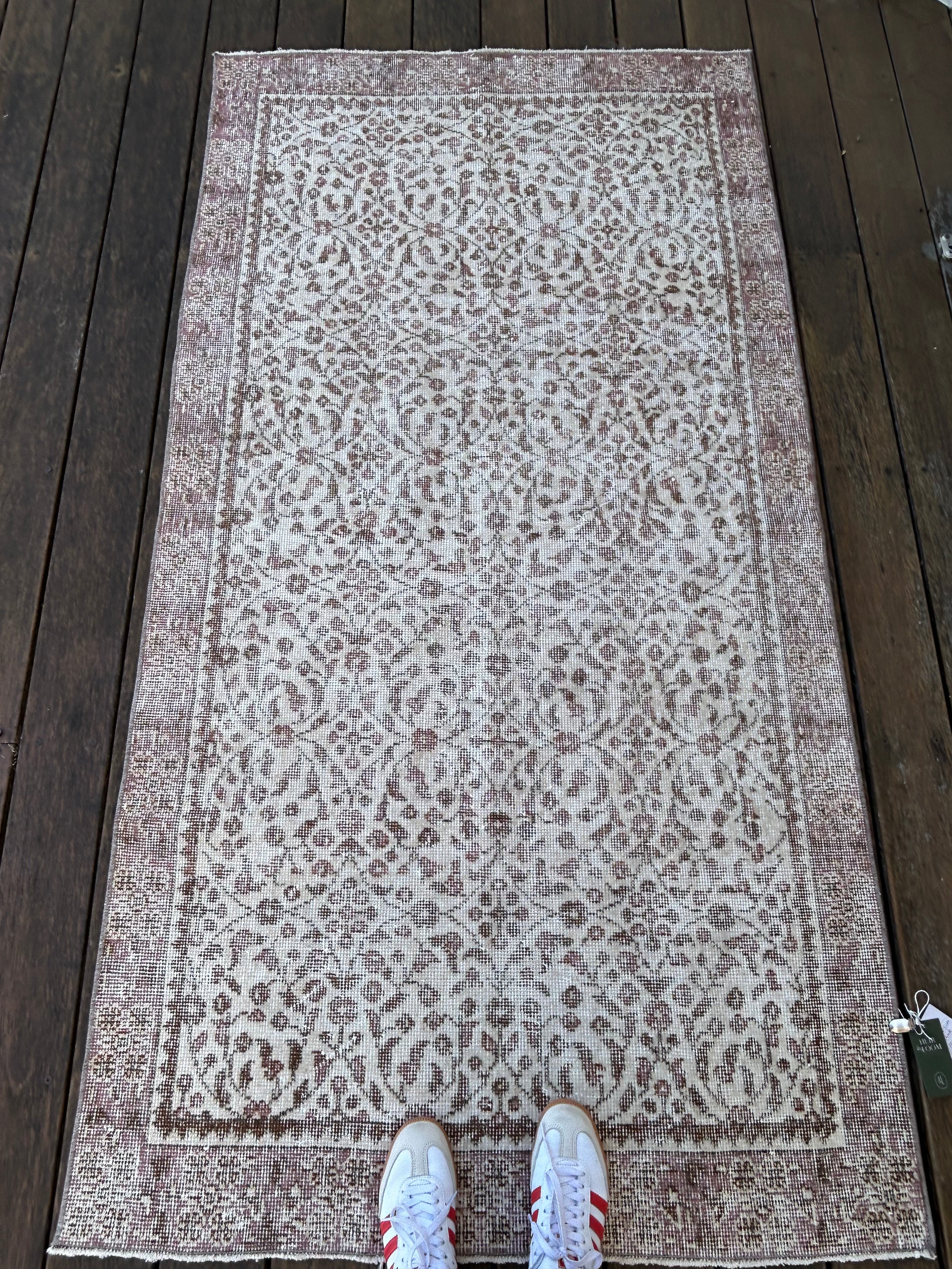 'Celia' - 109 x 205cm