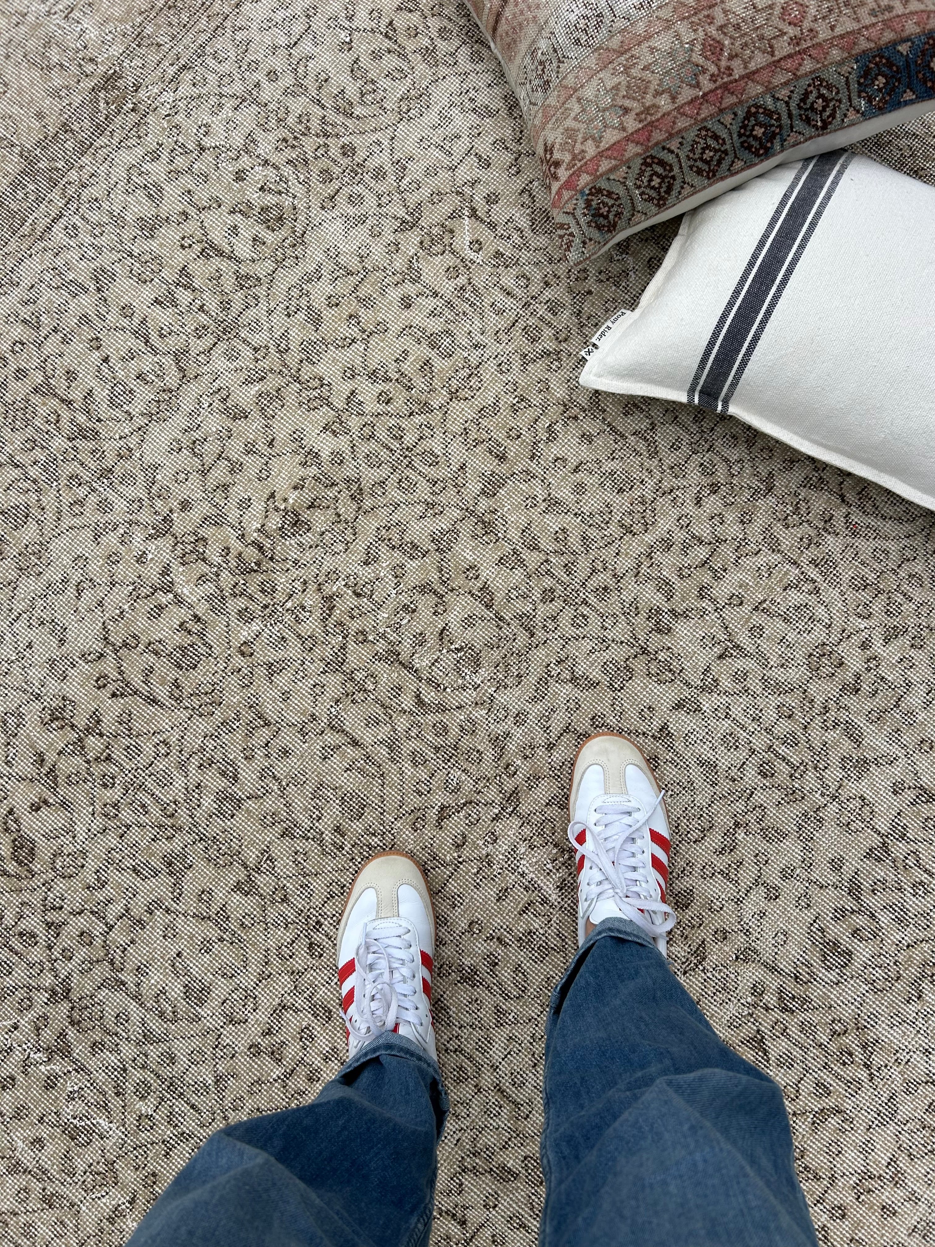 'Violet' - 209 x 317cm