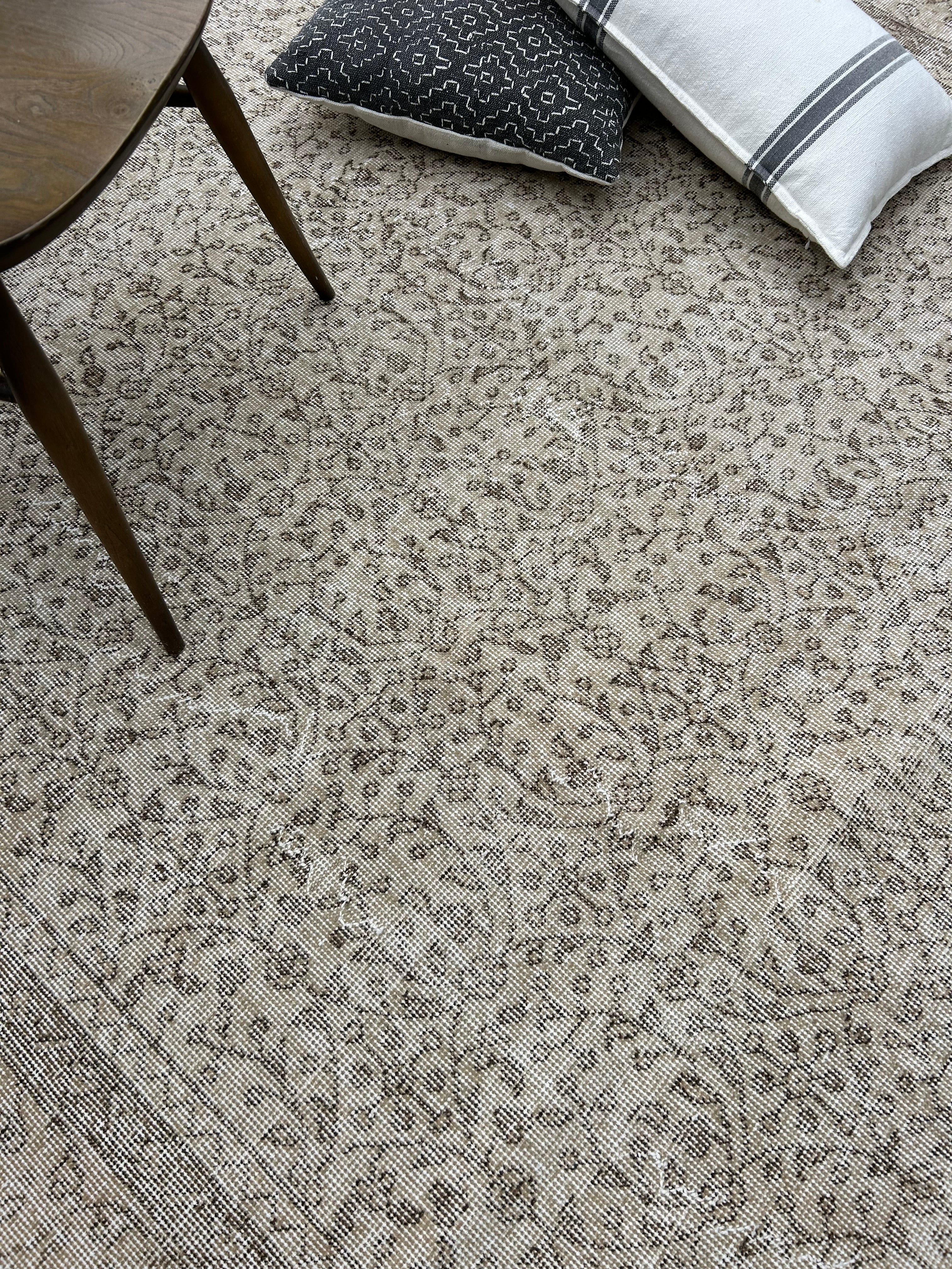 'Violet' - 209 x 317cm