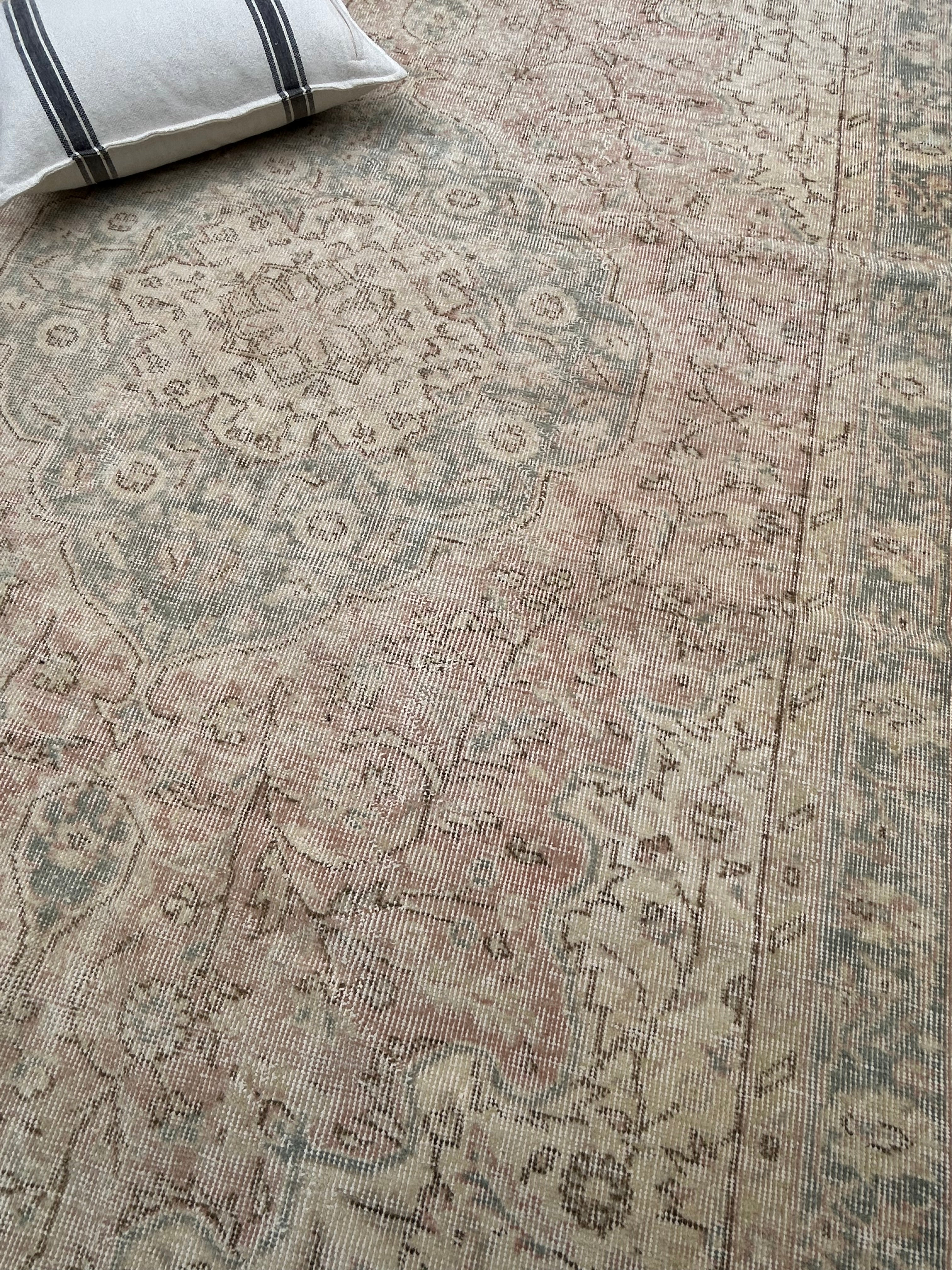 'Mirabel' - 171 x 272cm