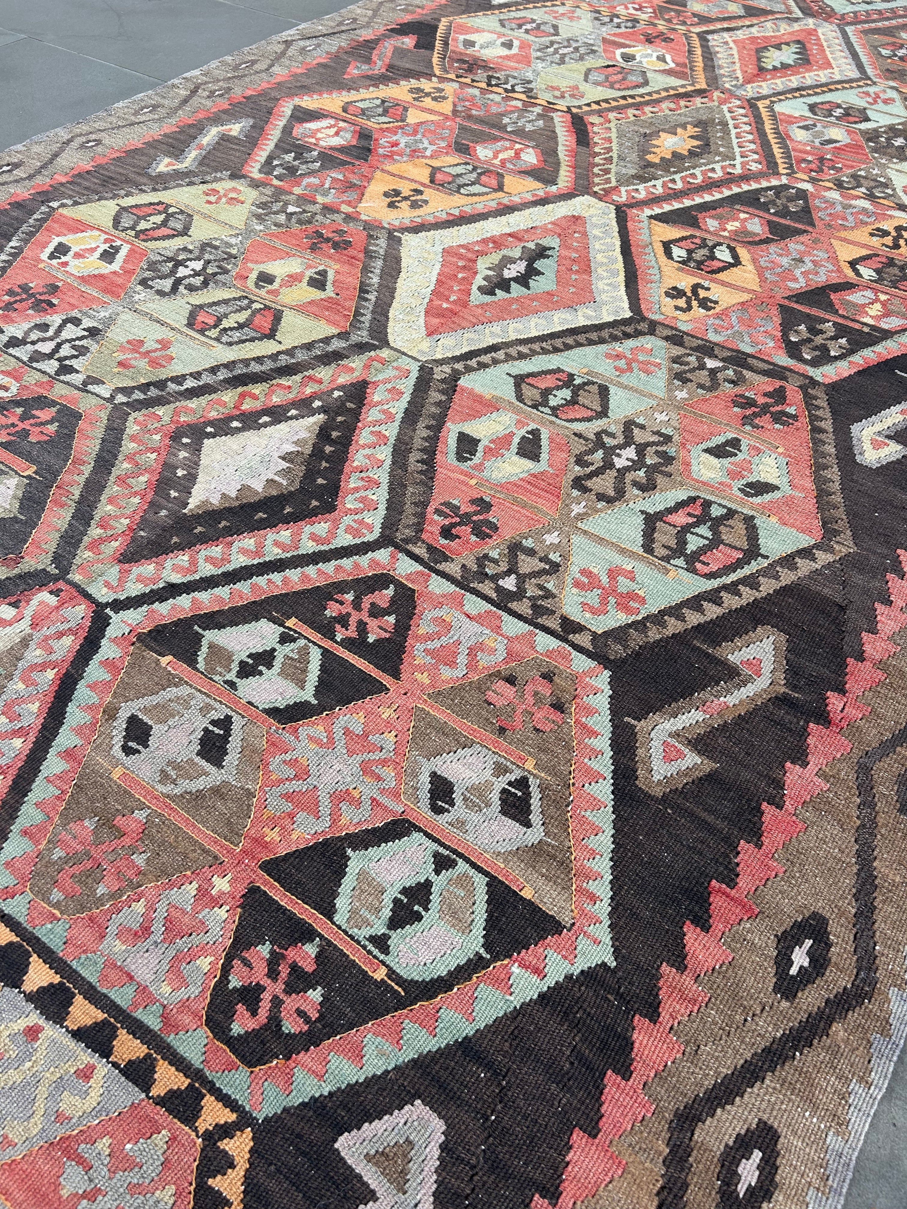 'Renata' - 169 x 357cm
