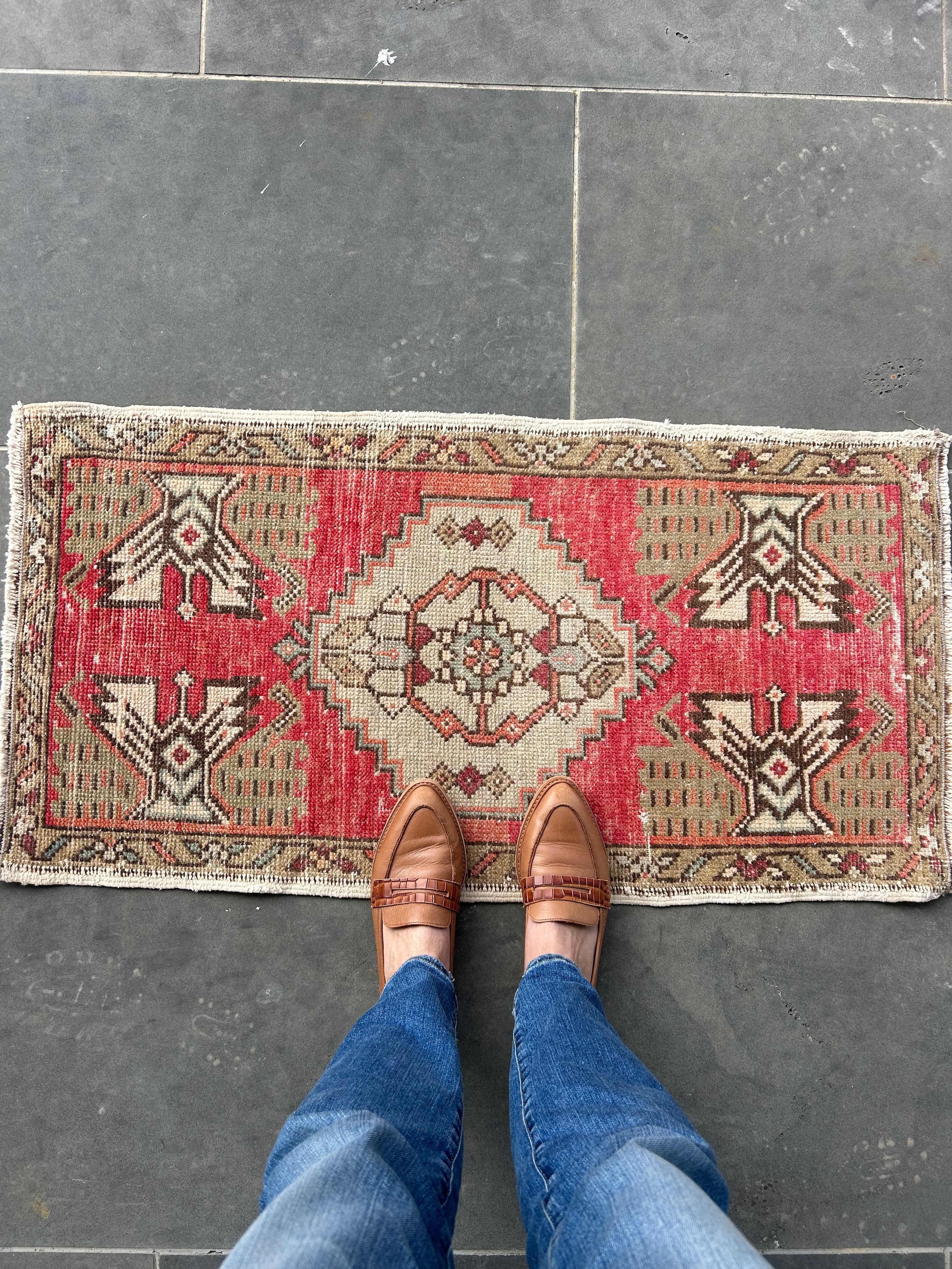 Mini rug 13 - 51 x 97cm