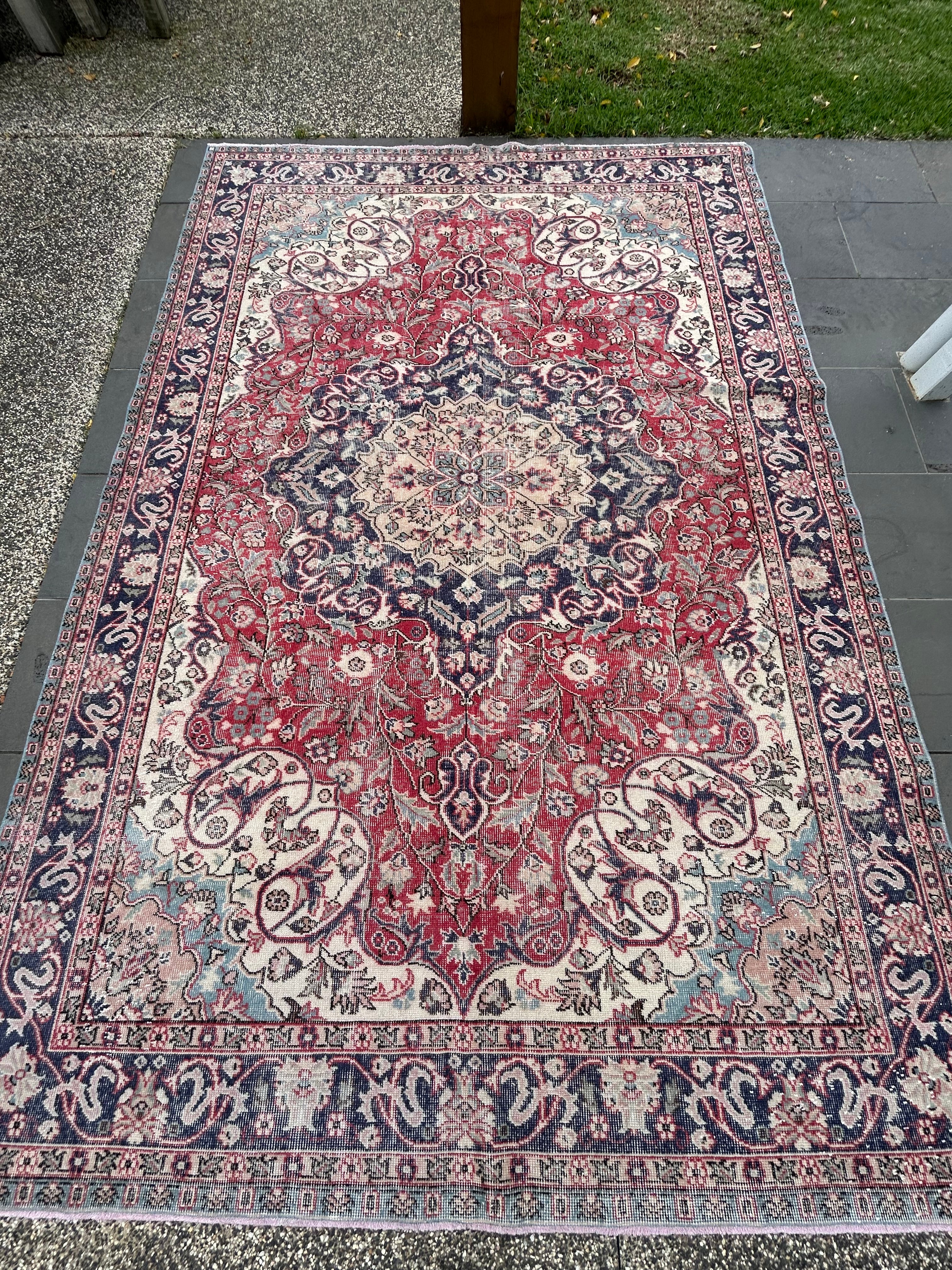 'Penny' - 218 x 321cm