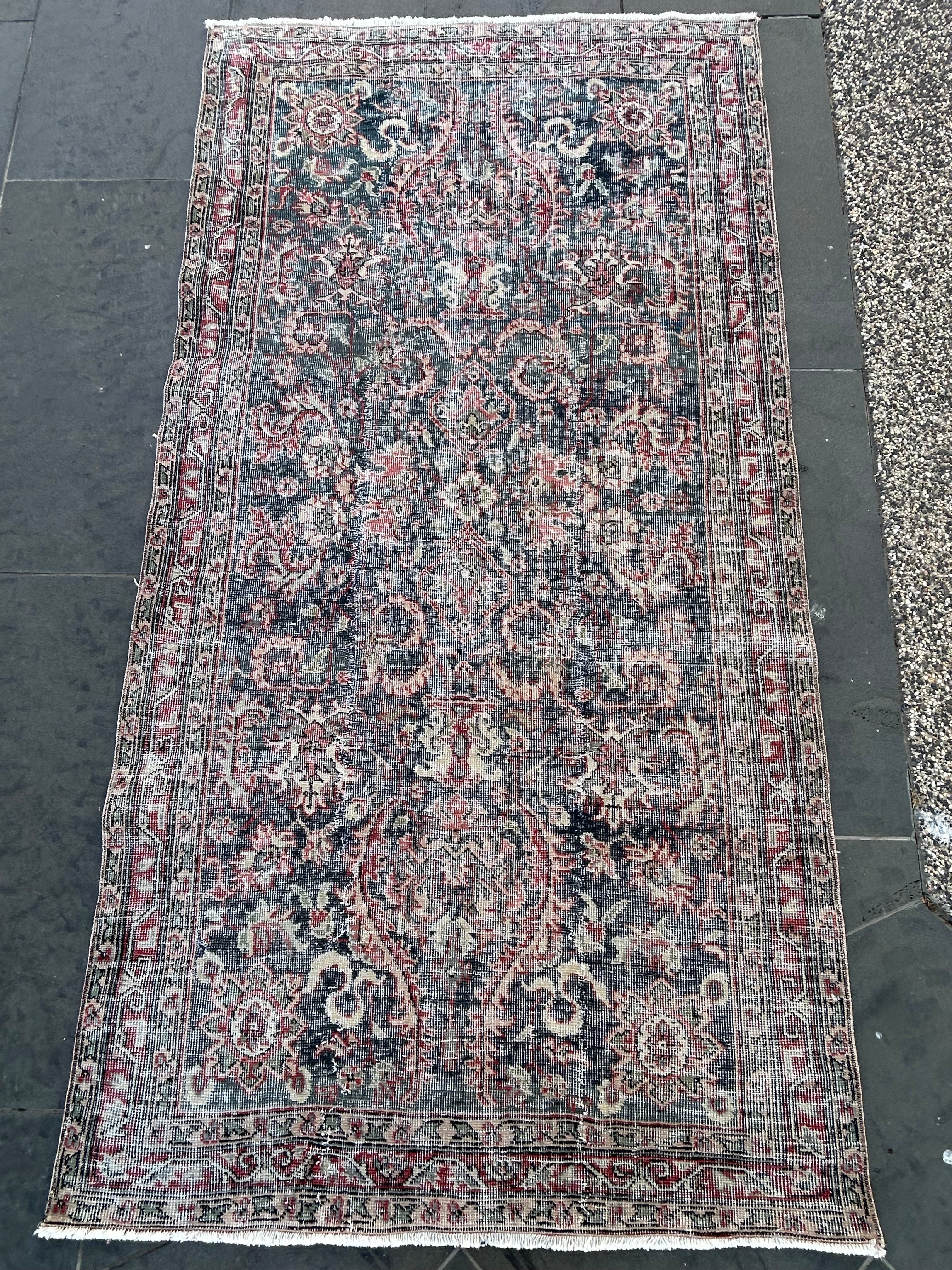 'Elsie' - 113 x 213cm