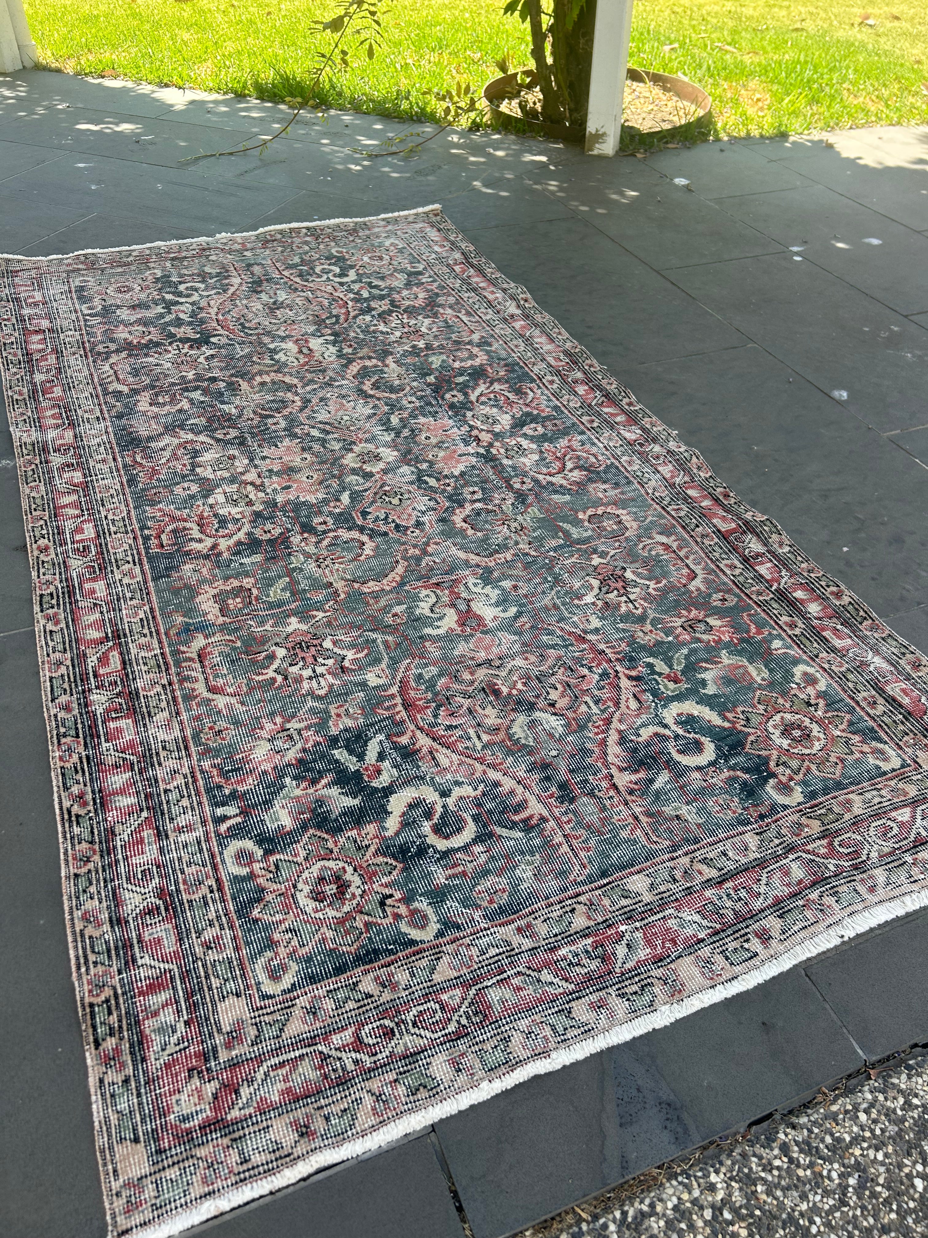 'Elsie' - 113 x 213cm