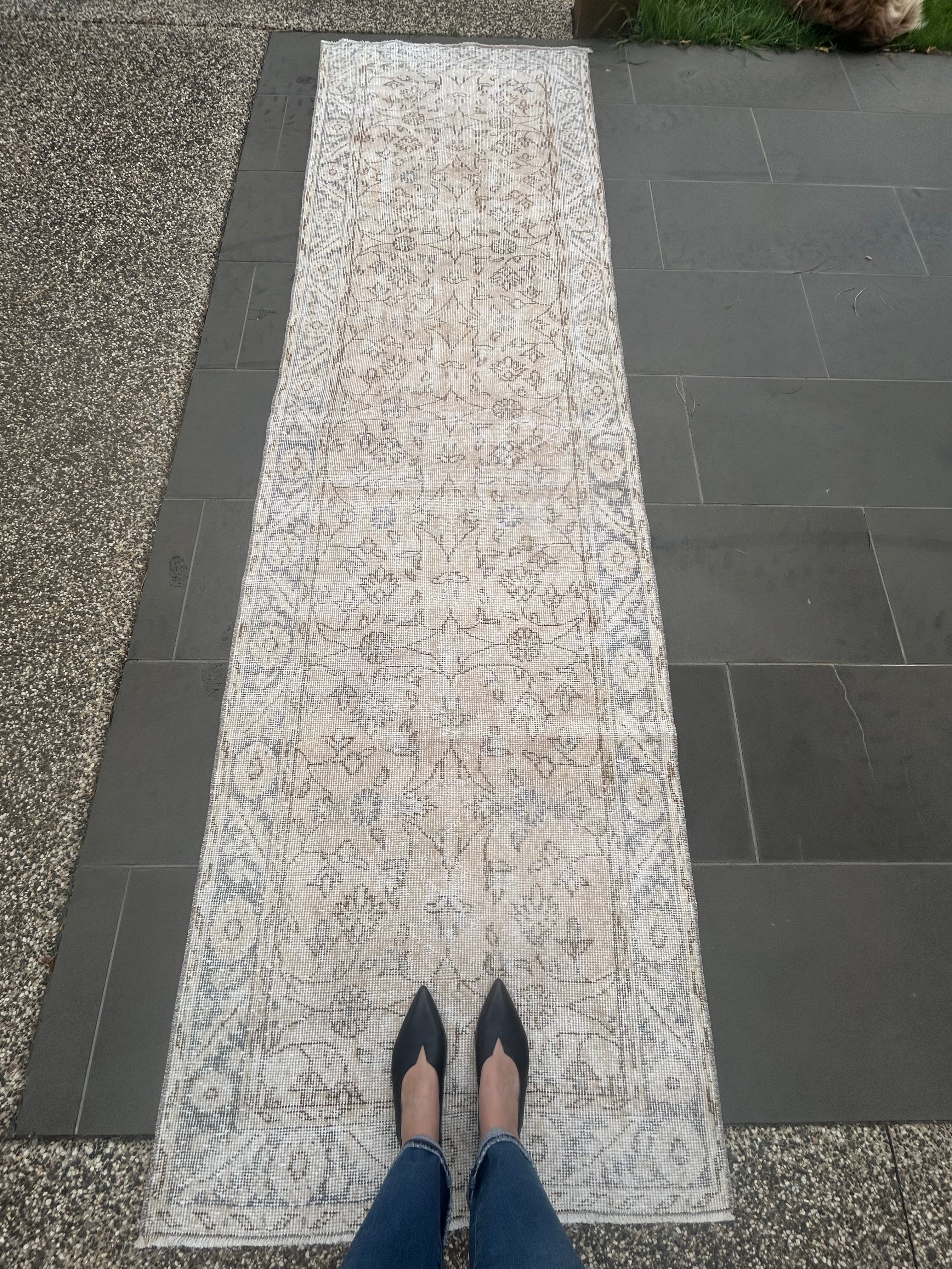 'Isobel' - 92 x 330cm