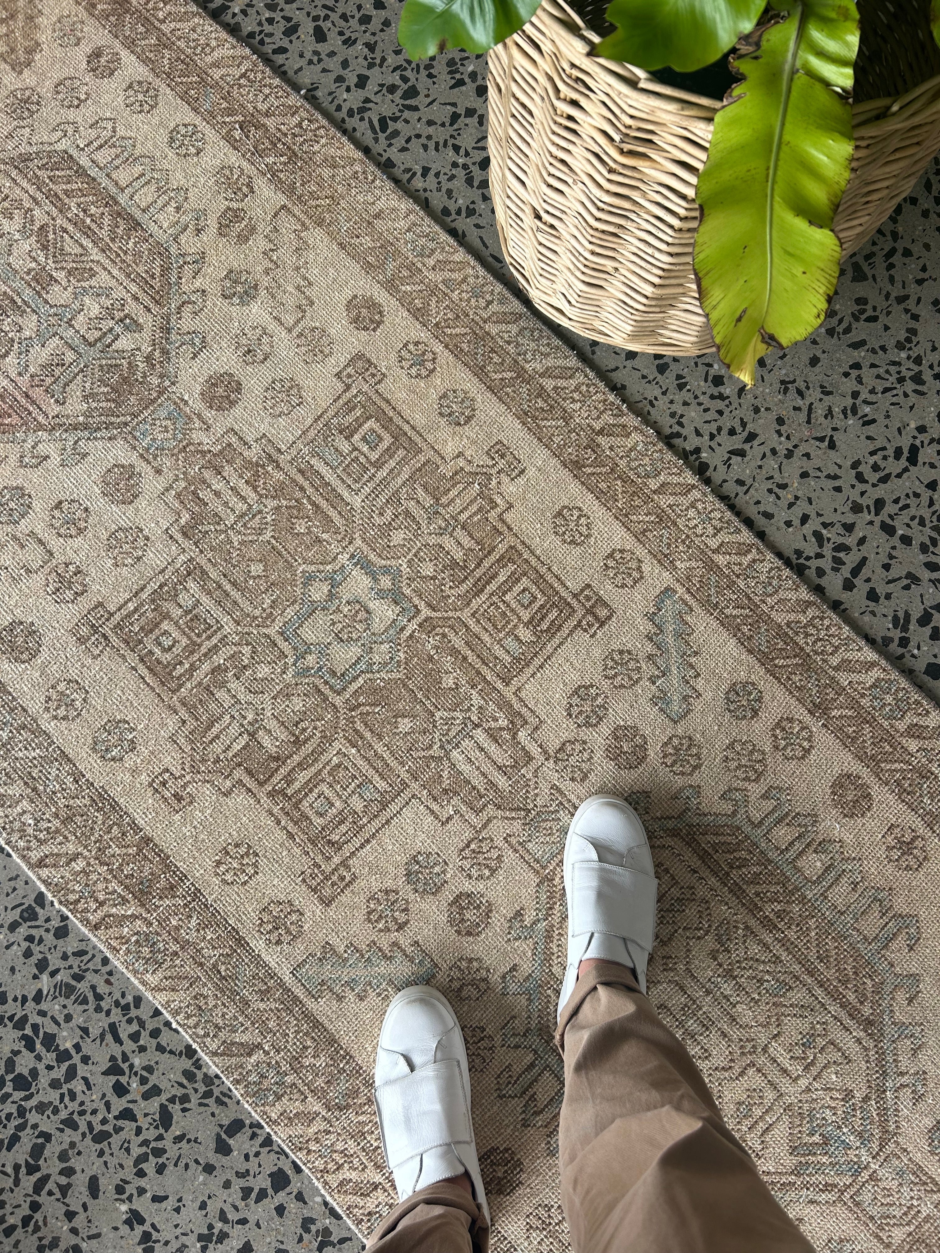 Nelly - 85 x 363cm