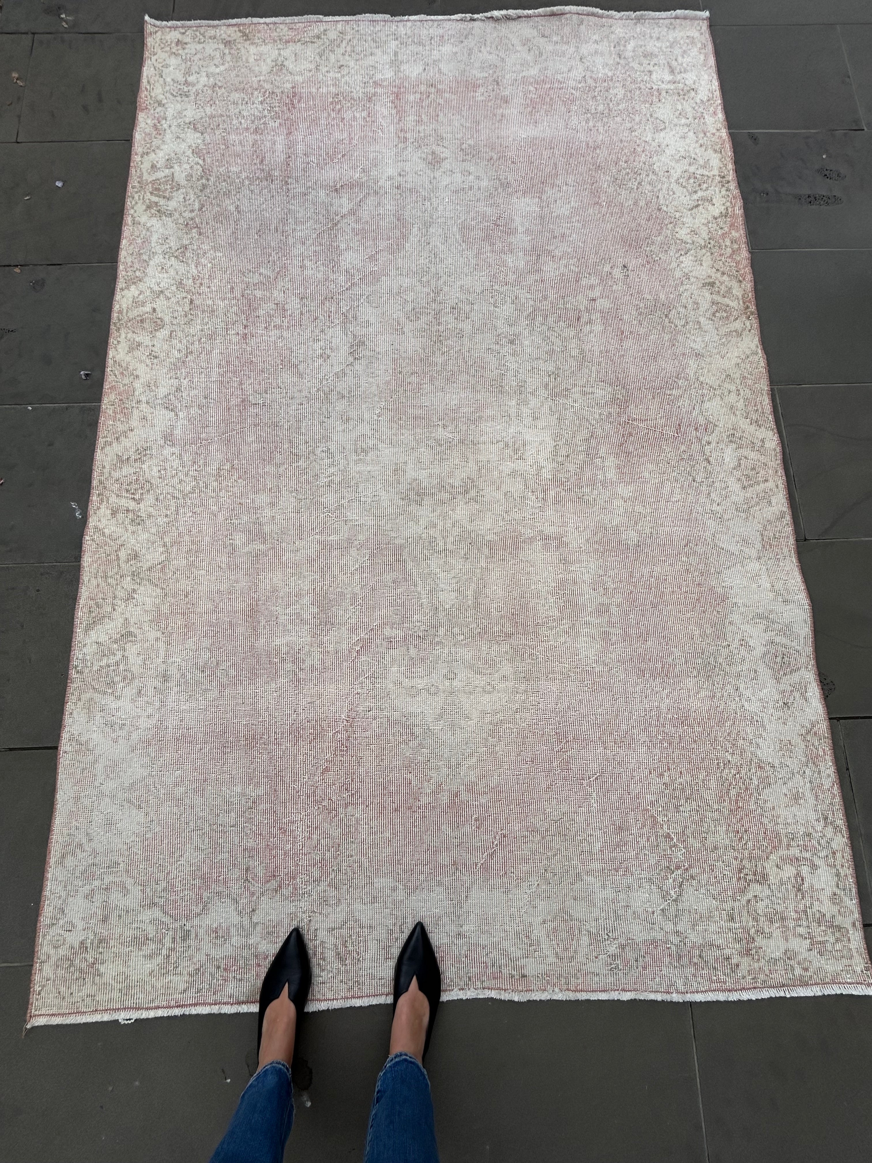 ‘Olivia’ - 167 x 255cm