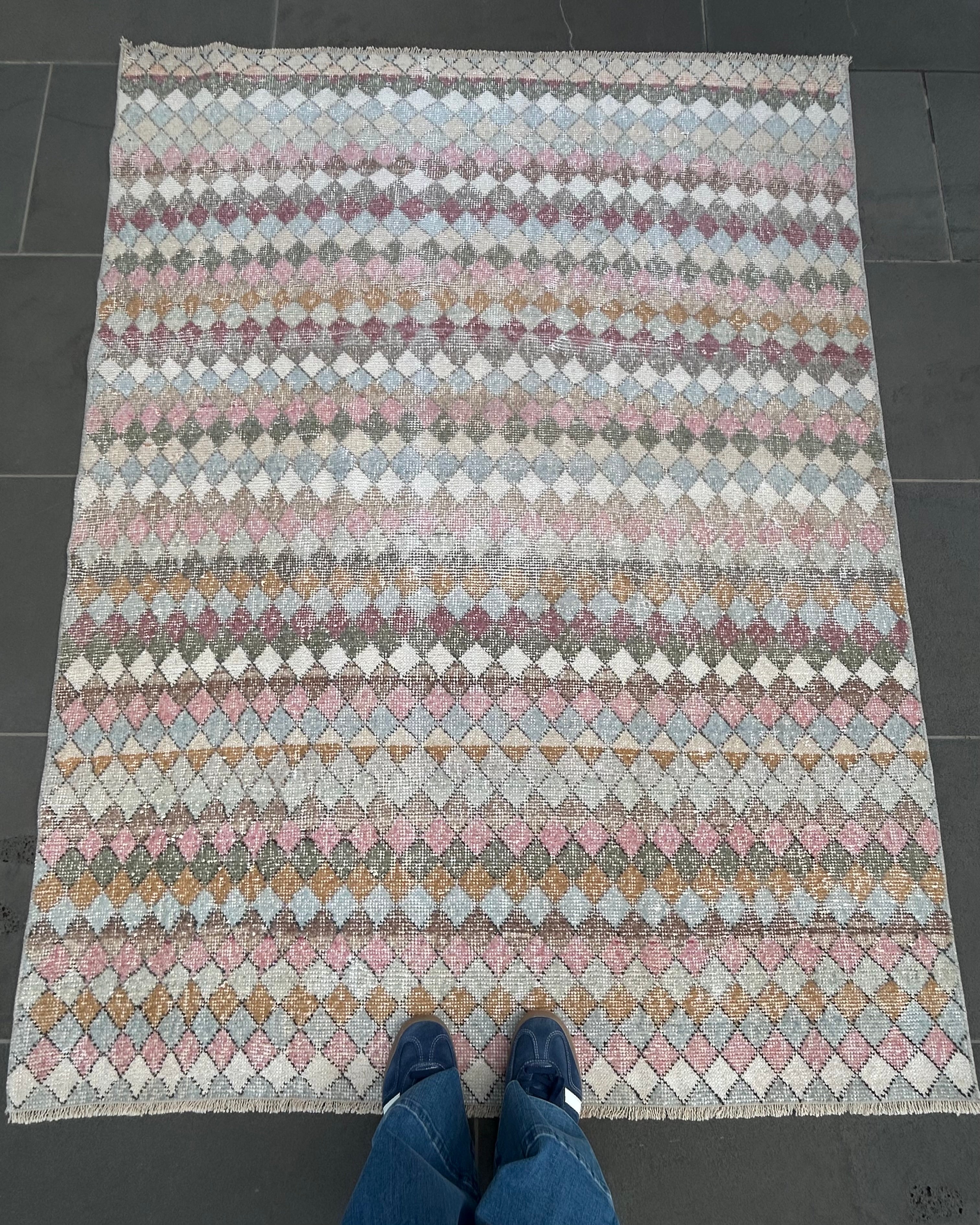 'Mia' - 130 x 174cm