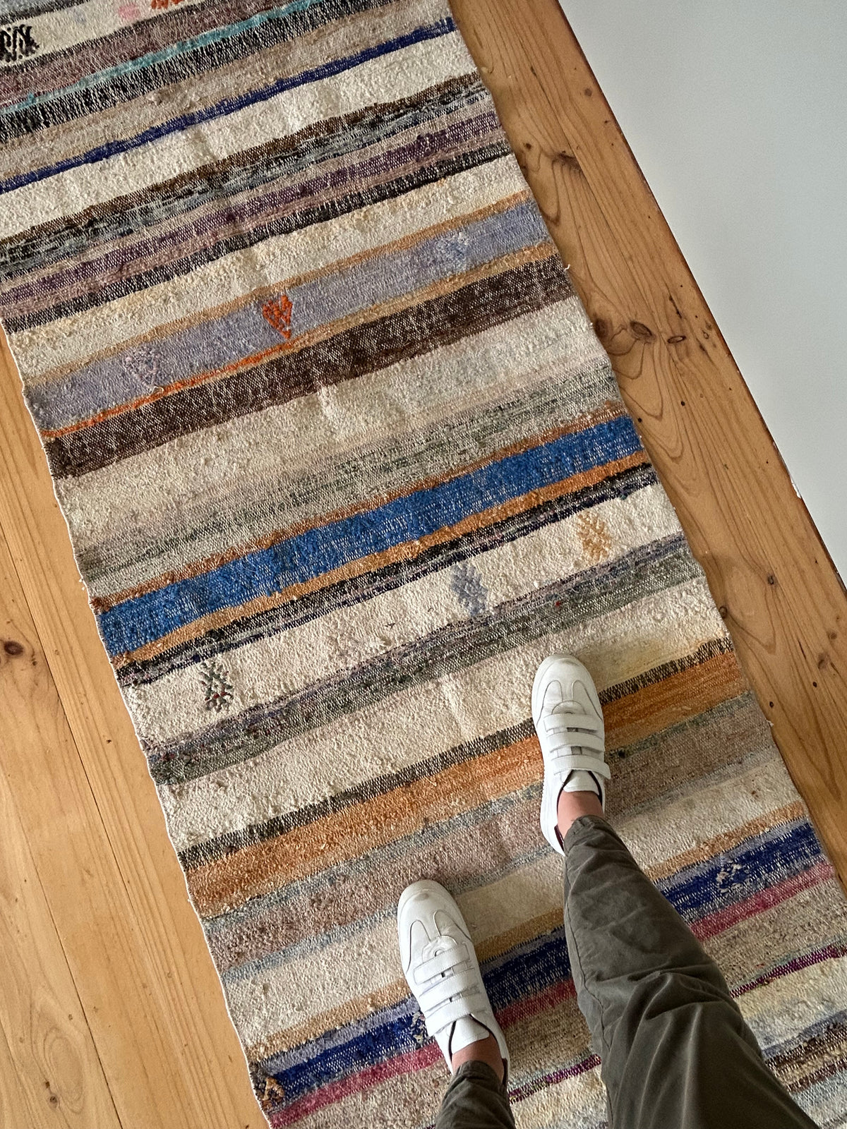 ‘Lou’ - 83 x 287cm