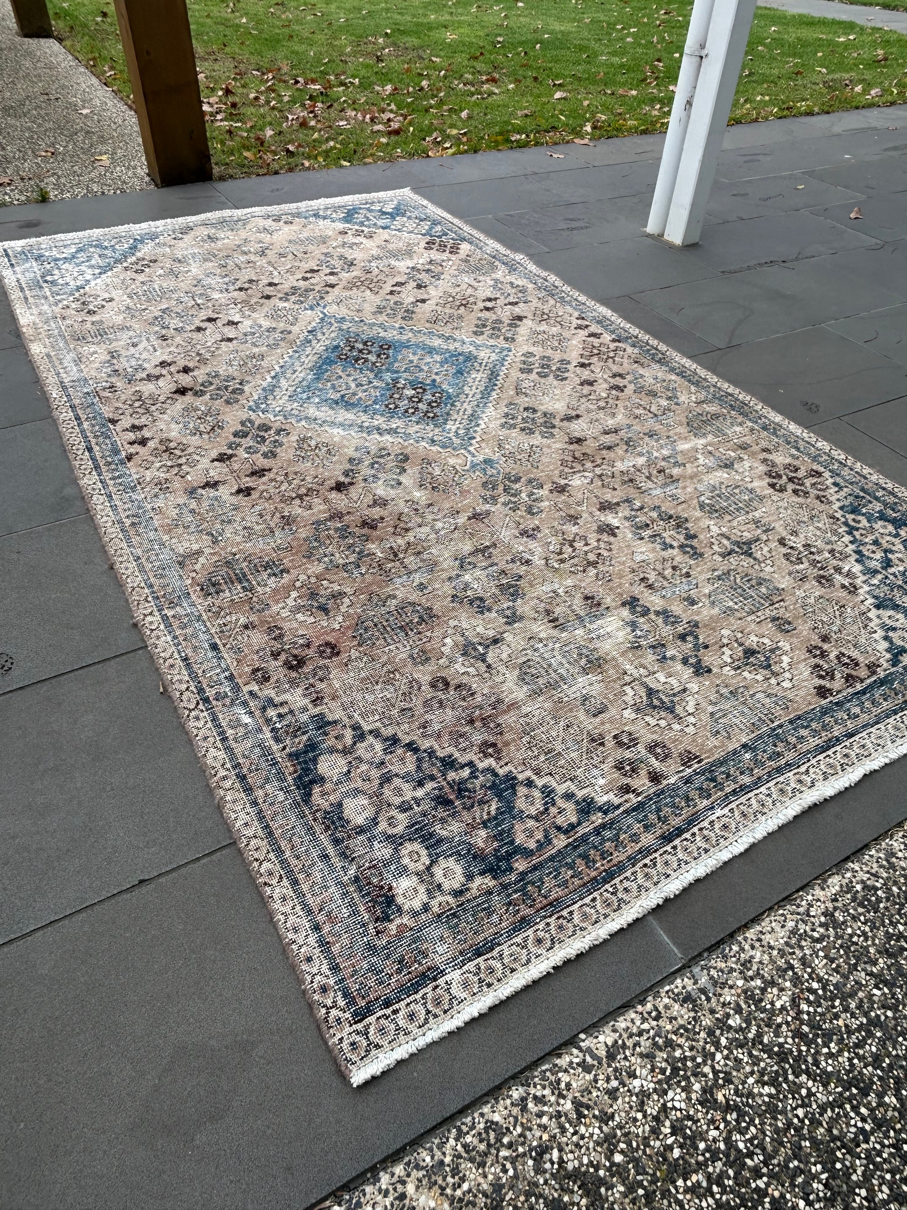 ‘Murphy’ - 152 x 275cm
