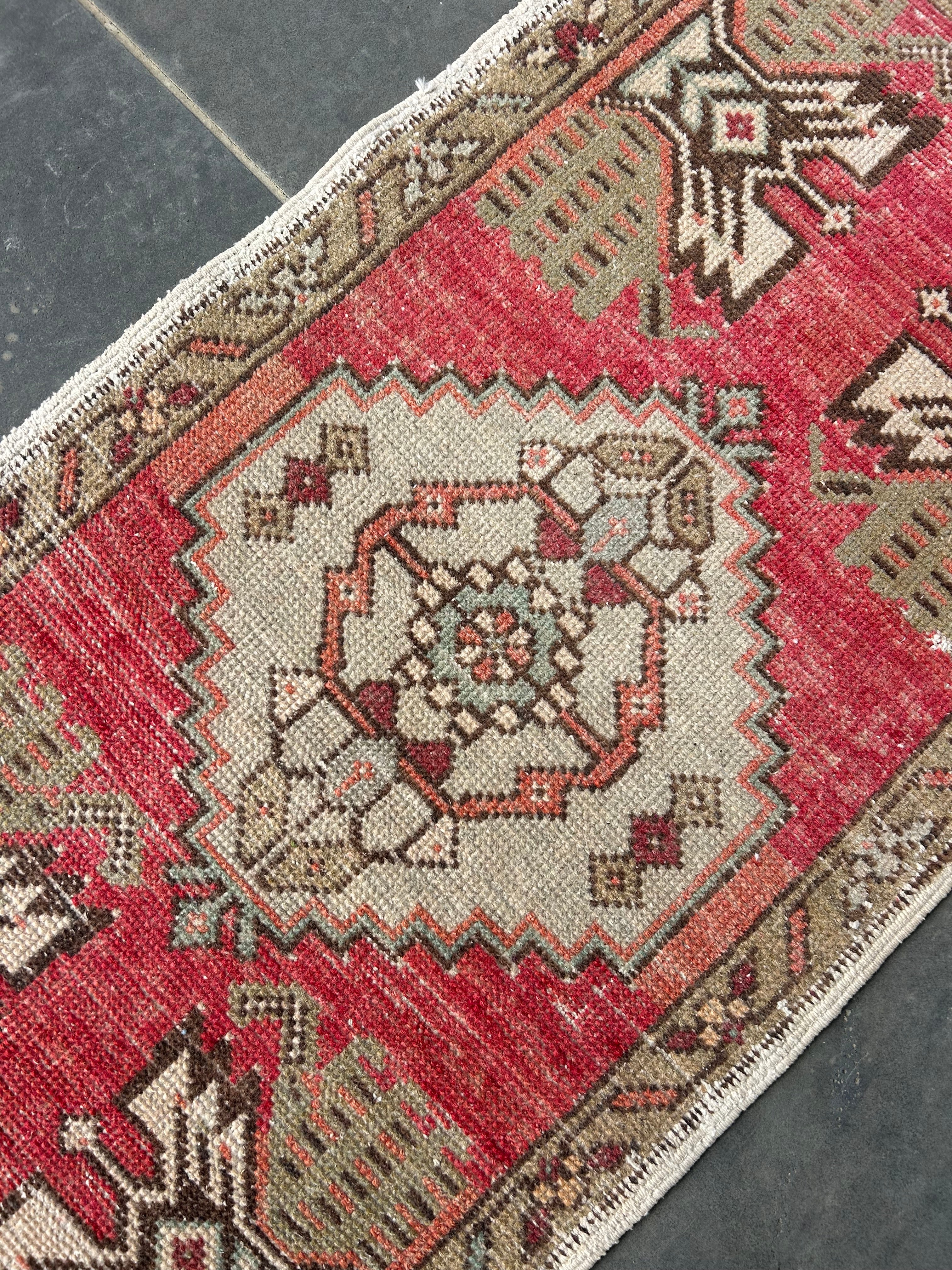 Mini rug 13 - 51 x 97cm