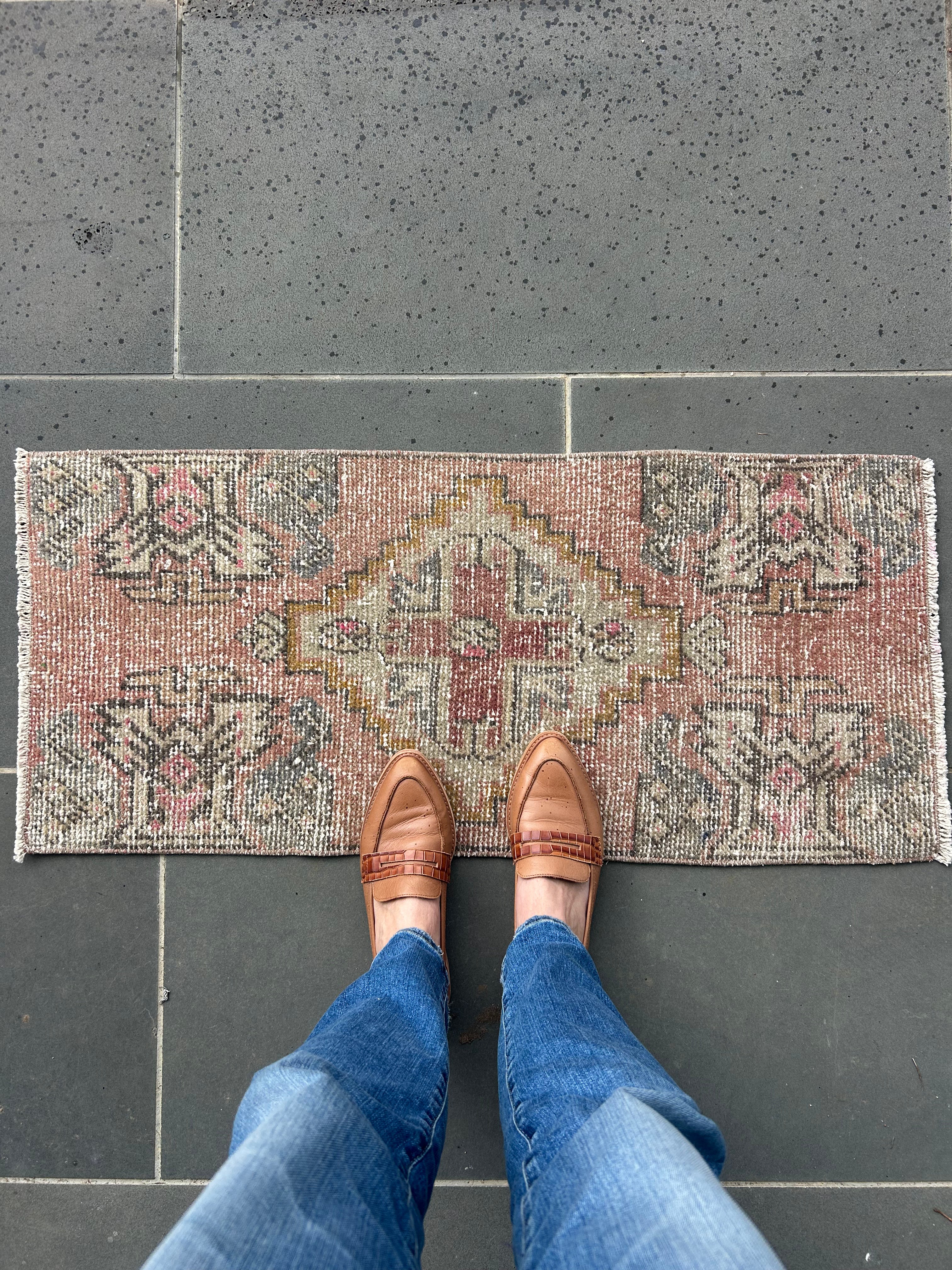 Mini rug 10 - 41 x 92cm