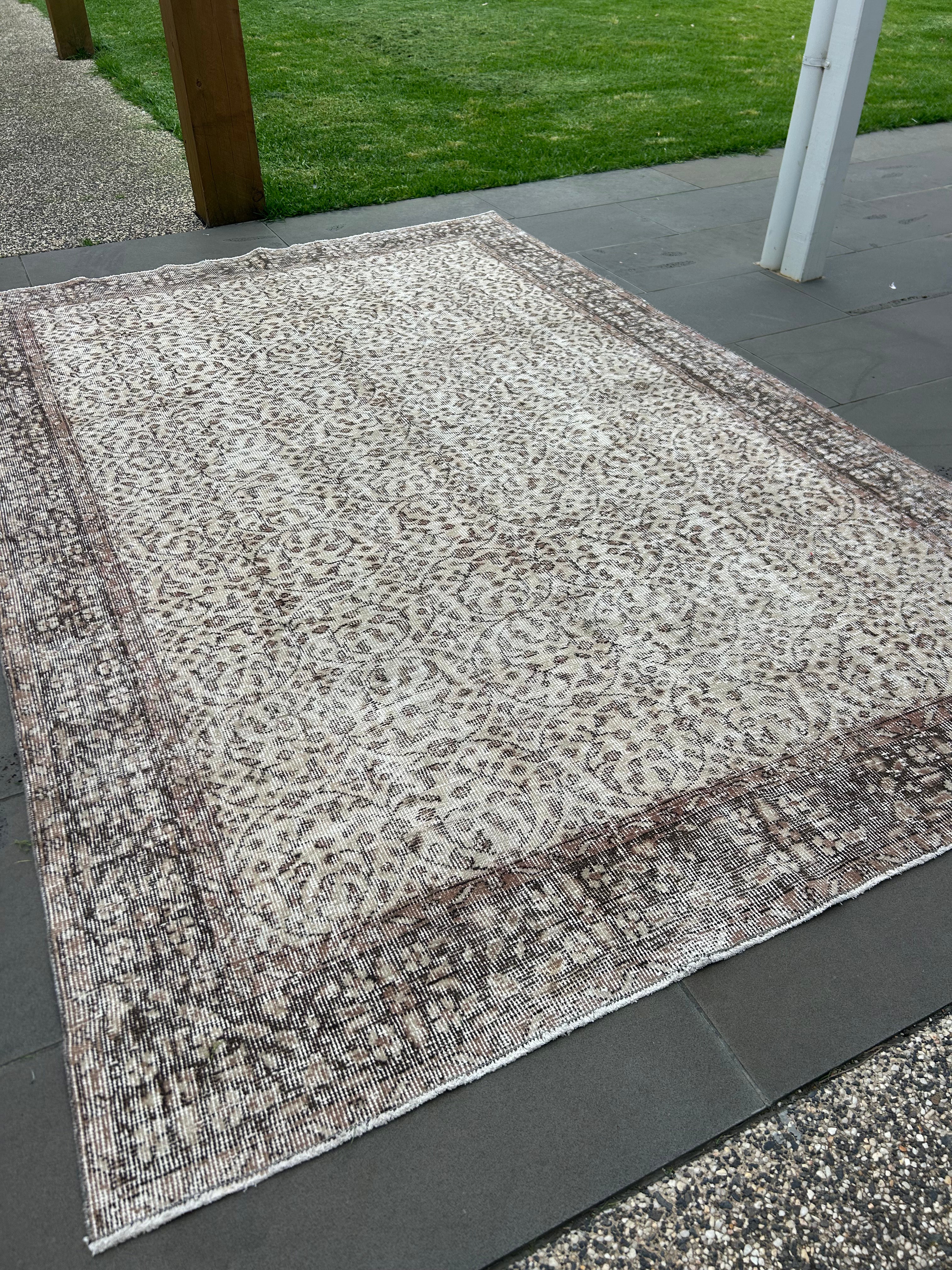 ‘Georgia’ - 182 x 271cm