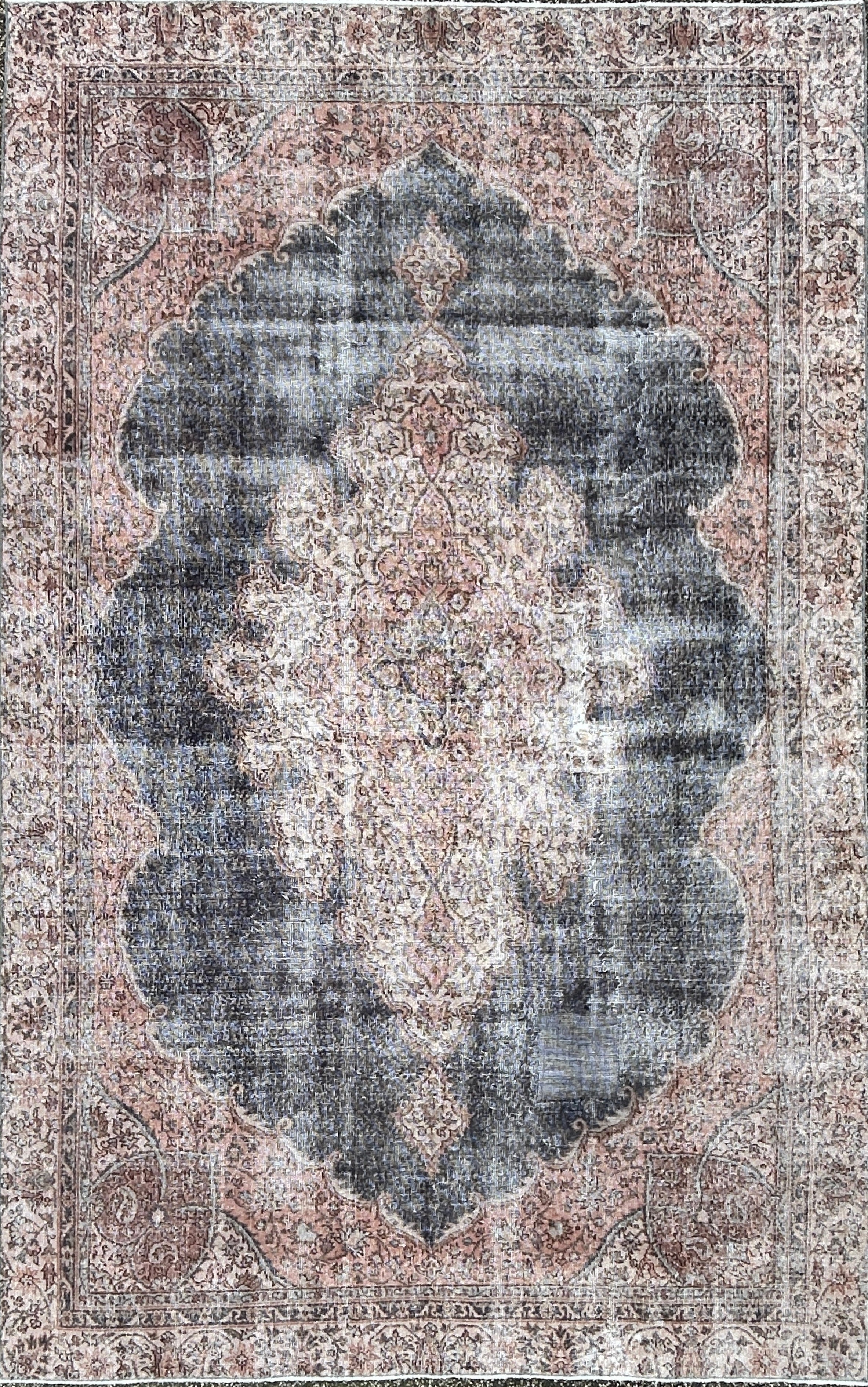 'Ada' - 222 x 352cm